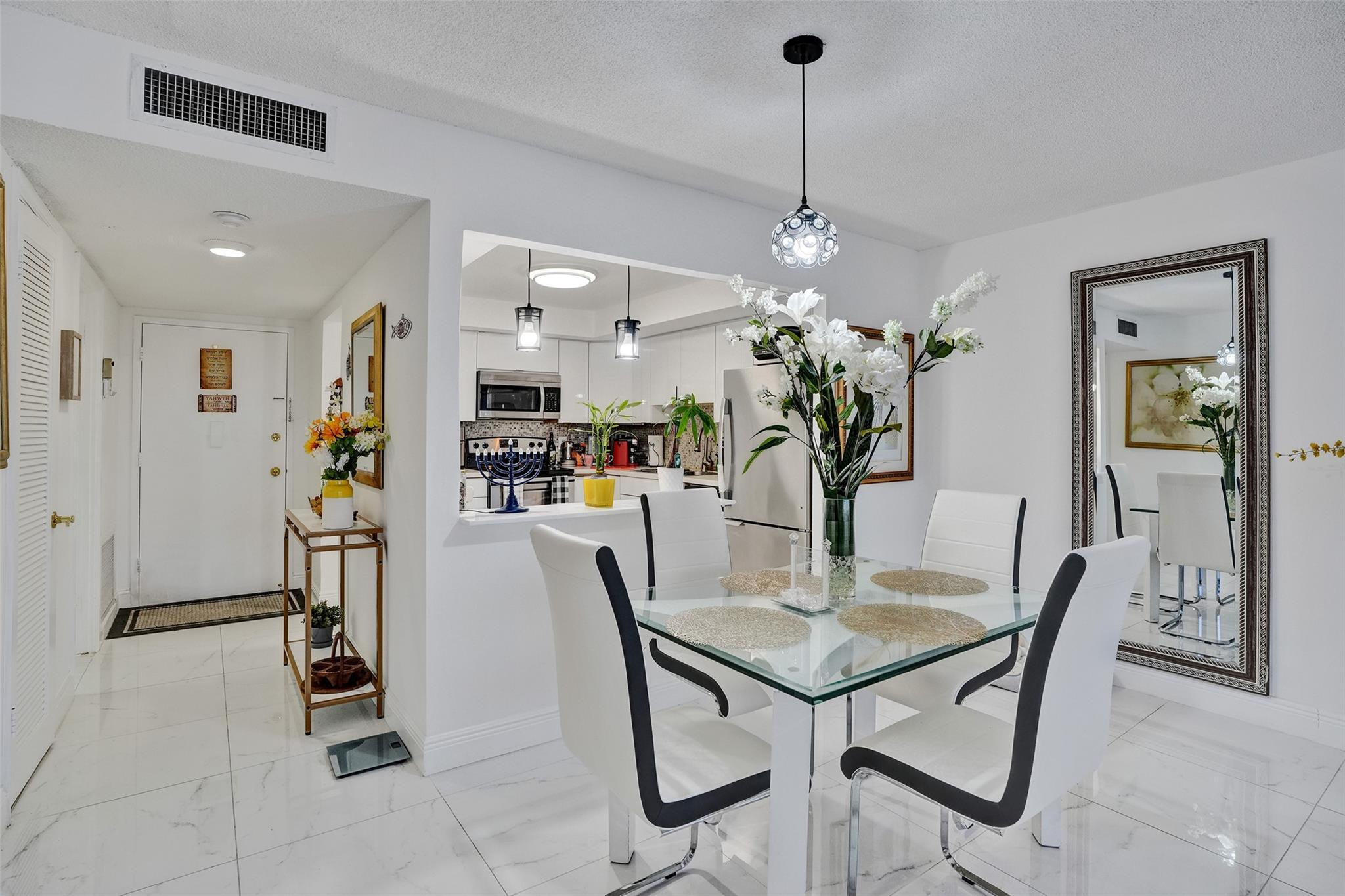 18041 Biscayne Boulevard 503 Property Photo 12