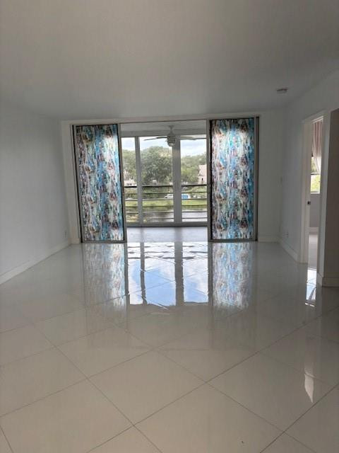 1811 Sabal Palm 405 Property Photo 3