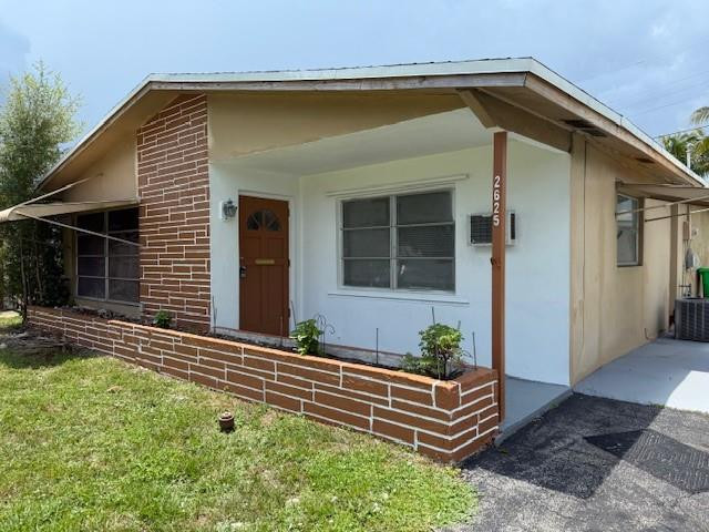 2625 NW 68th Avenue Property Photo 1