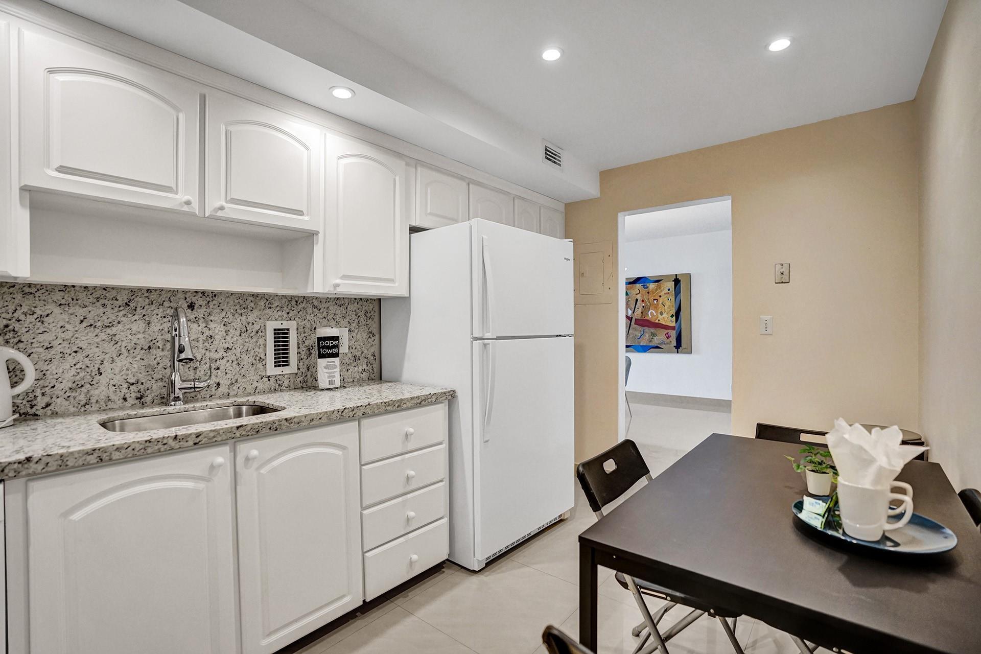 4001 S Ocean Drive 5k Property Photo 9