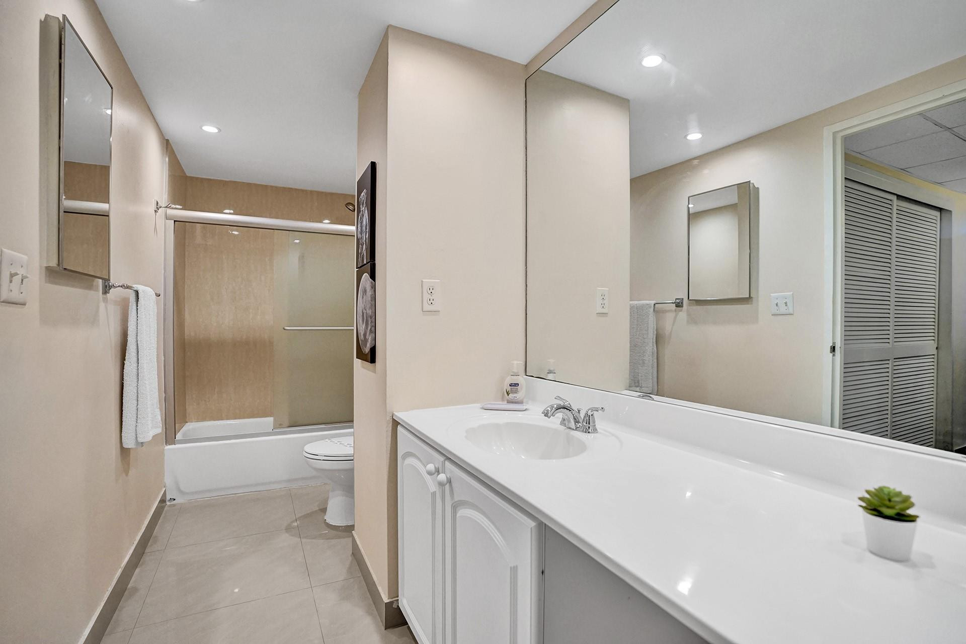 4001 S Ocean Drive 5k Property Photo 27