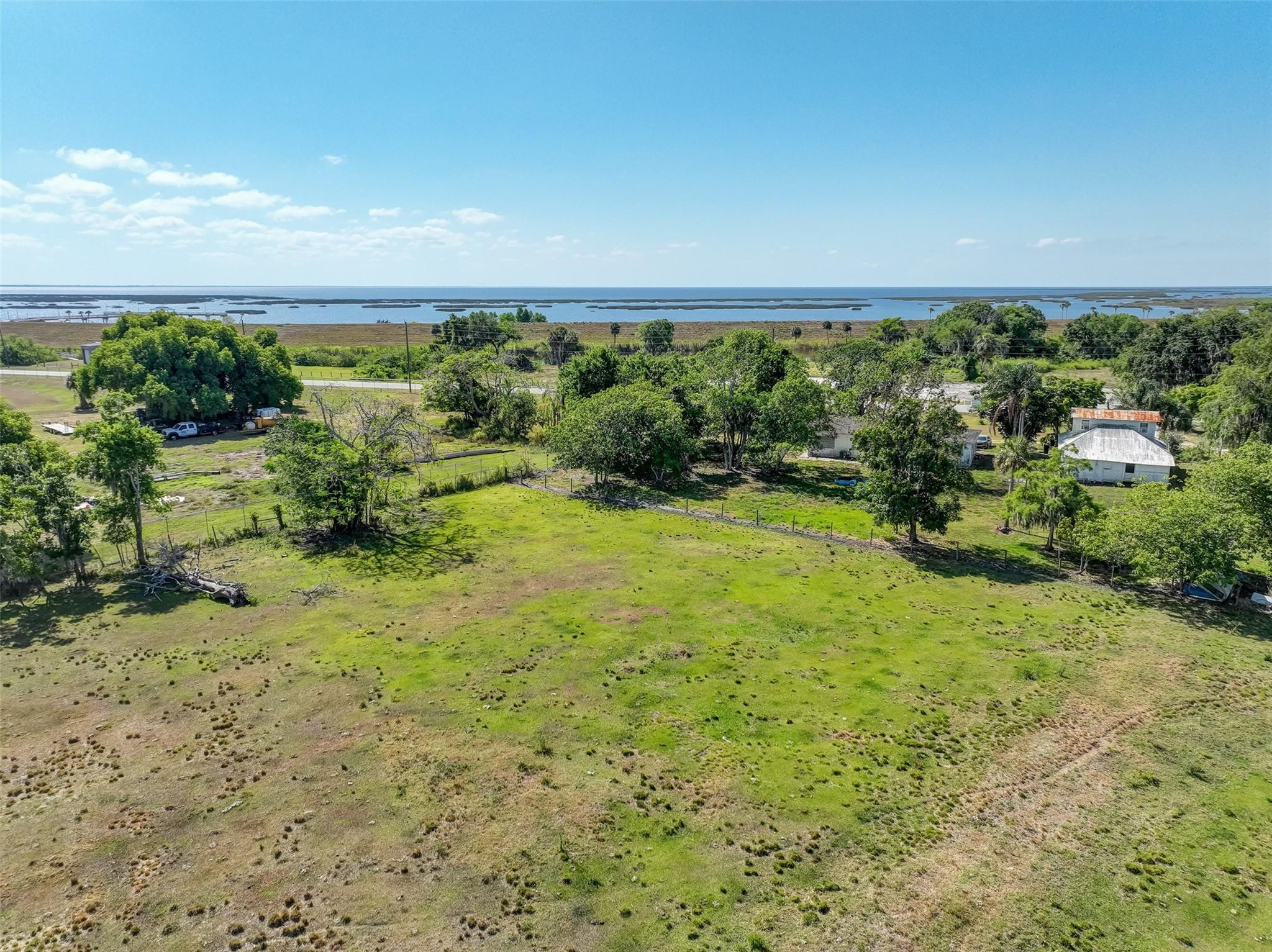 672 State Road 78 Property Photo 17
