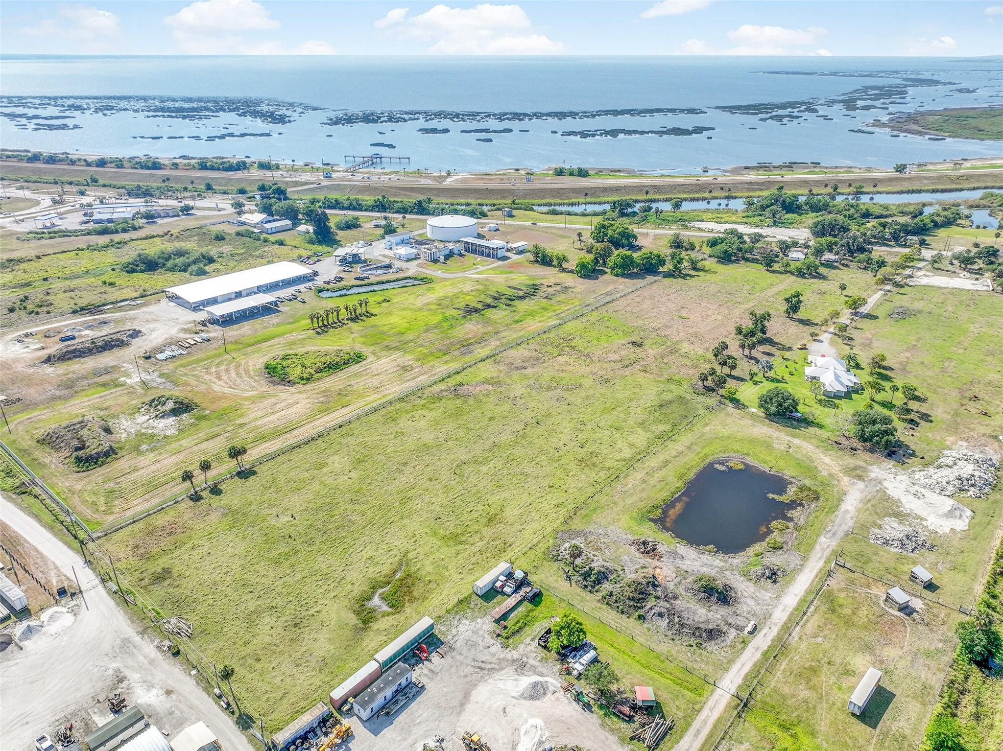 651 State Road 78 Property Photo 11