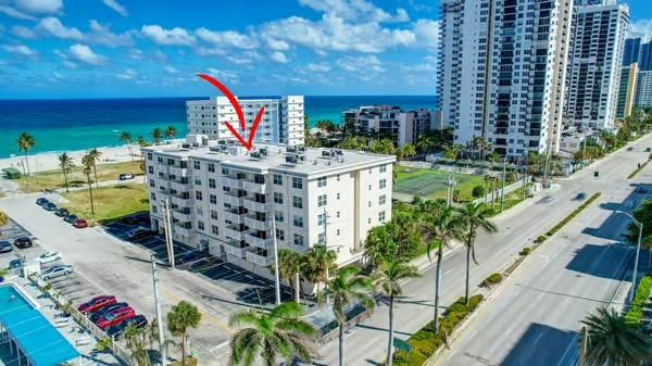 1901 S Ocean Drive 202 Property Photo 3