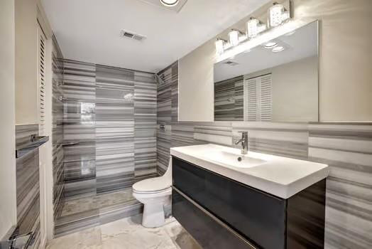 1901 S Ocean Drive 202 Property Photo 9