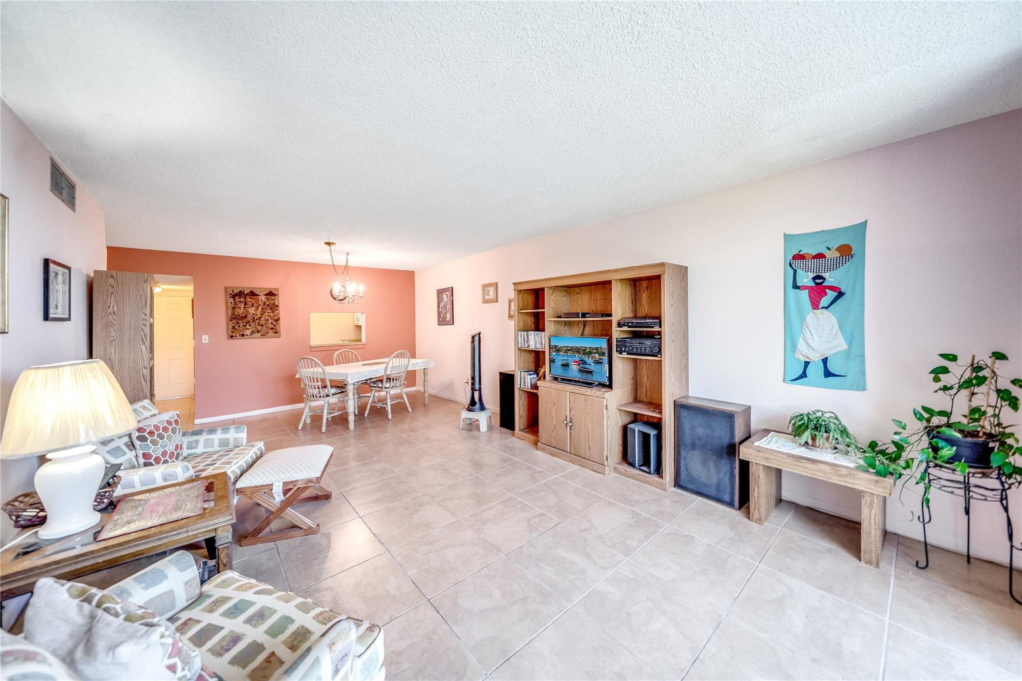 2860 Somerset Drive 404k Property Photo 3