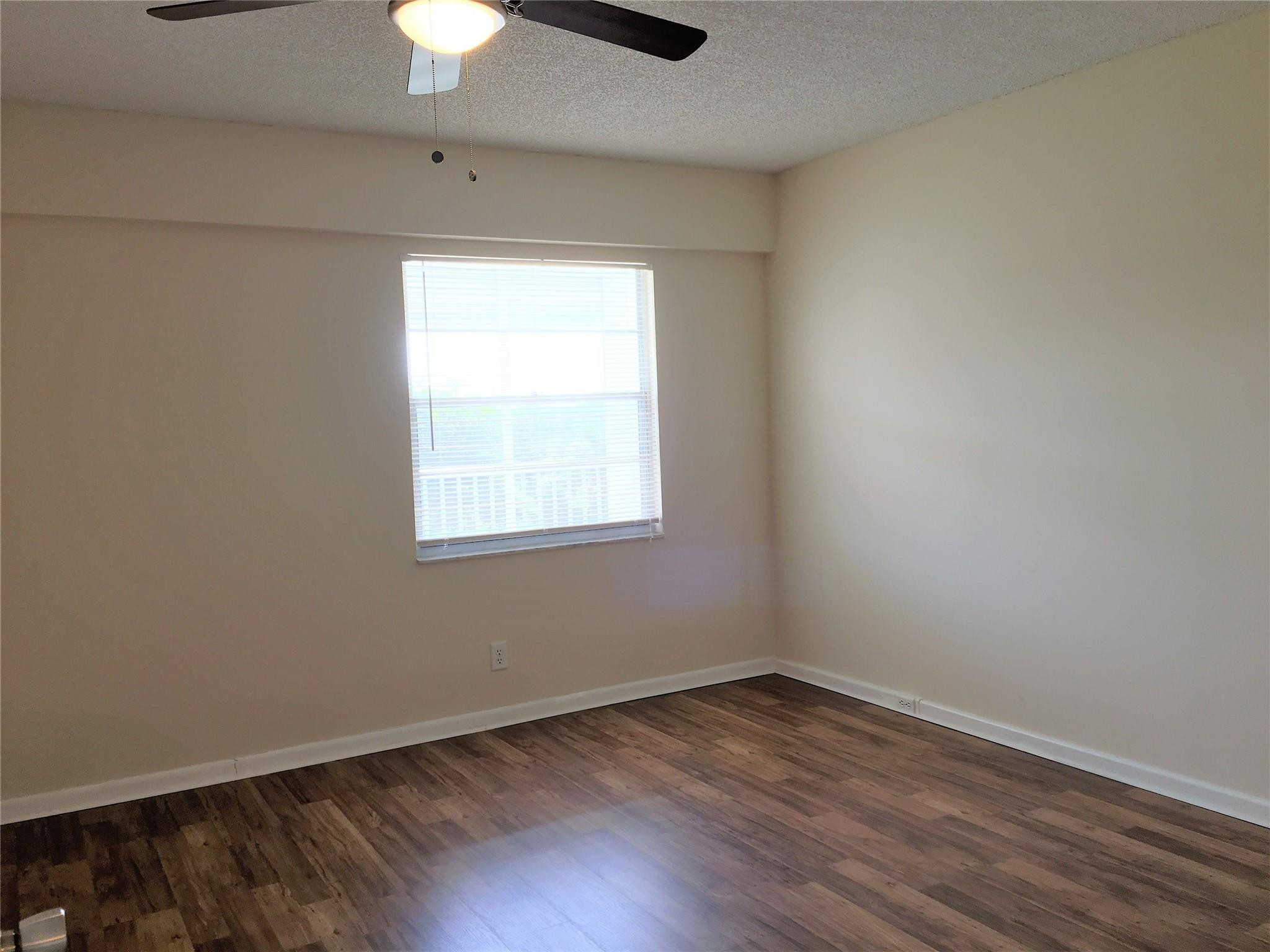 551 Sw 135th Avenue 405b Property Photo 16