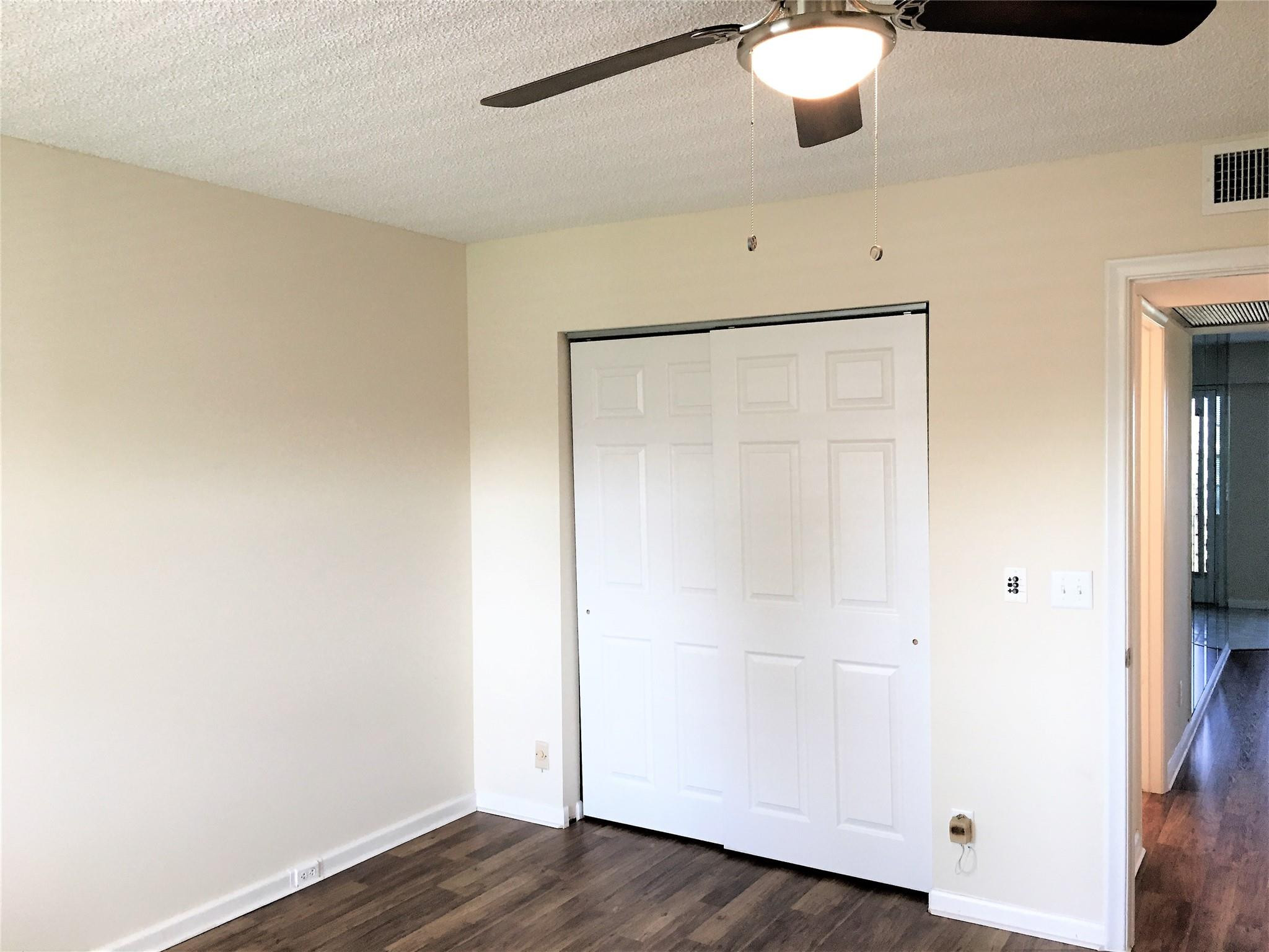 551 Sw 135th Avenue 405b Property Photo 17