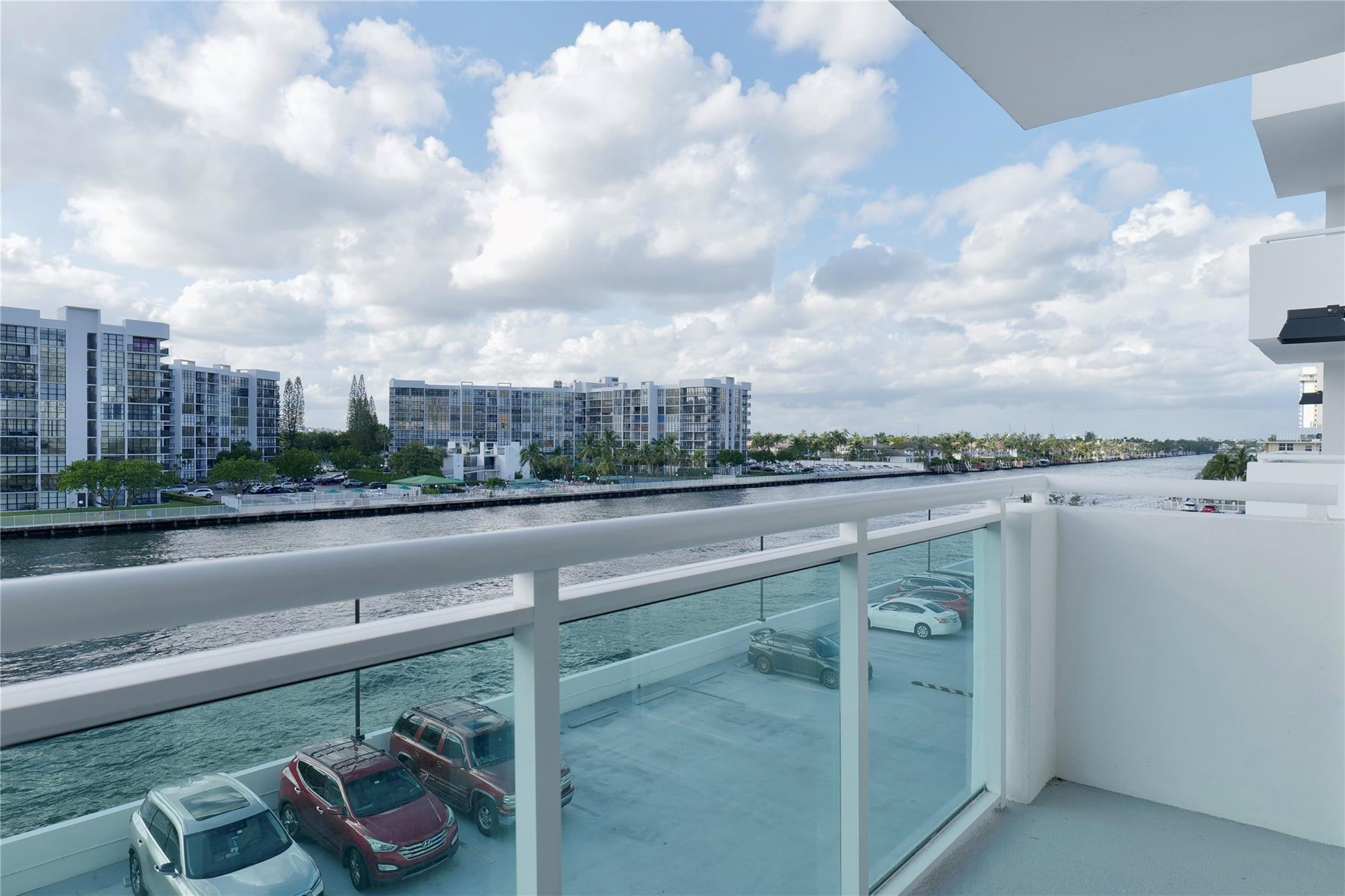 3000 S Ocean Drive 312 Property Photo 2