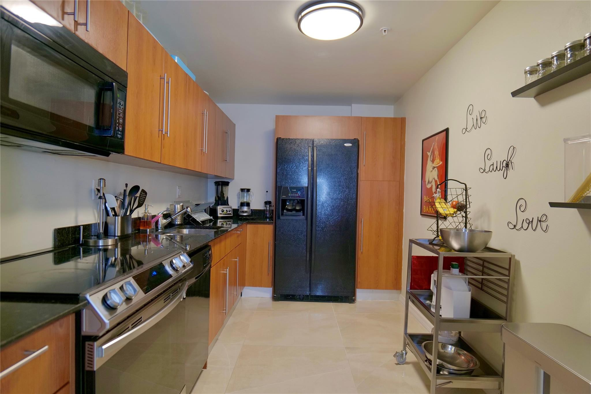 3000 S Ocean Drive 312 Property Photo 10