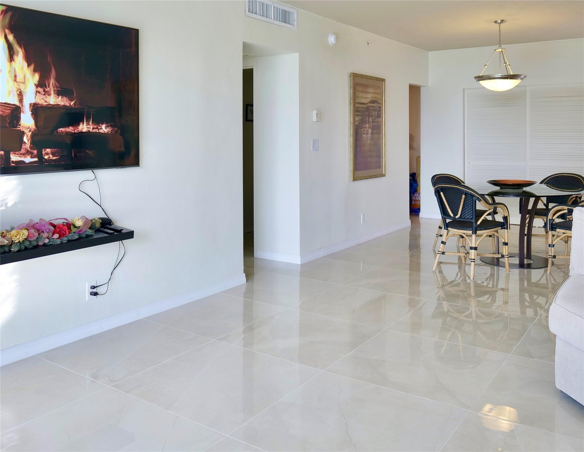 3000 S Ocean Drive 312 Property Photo 16