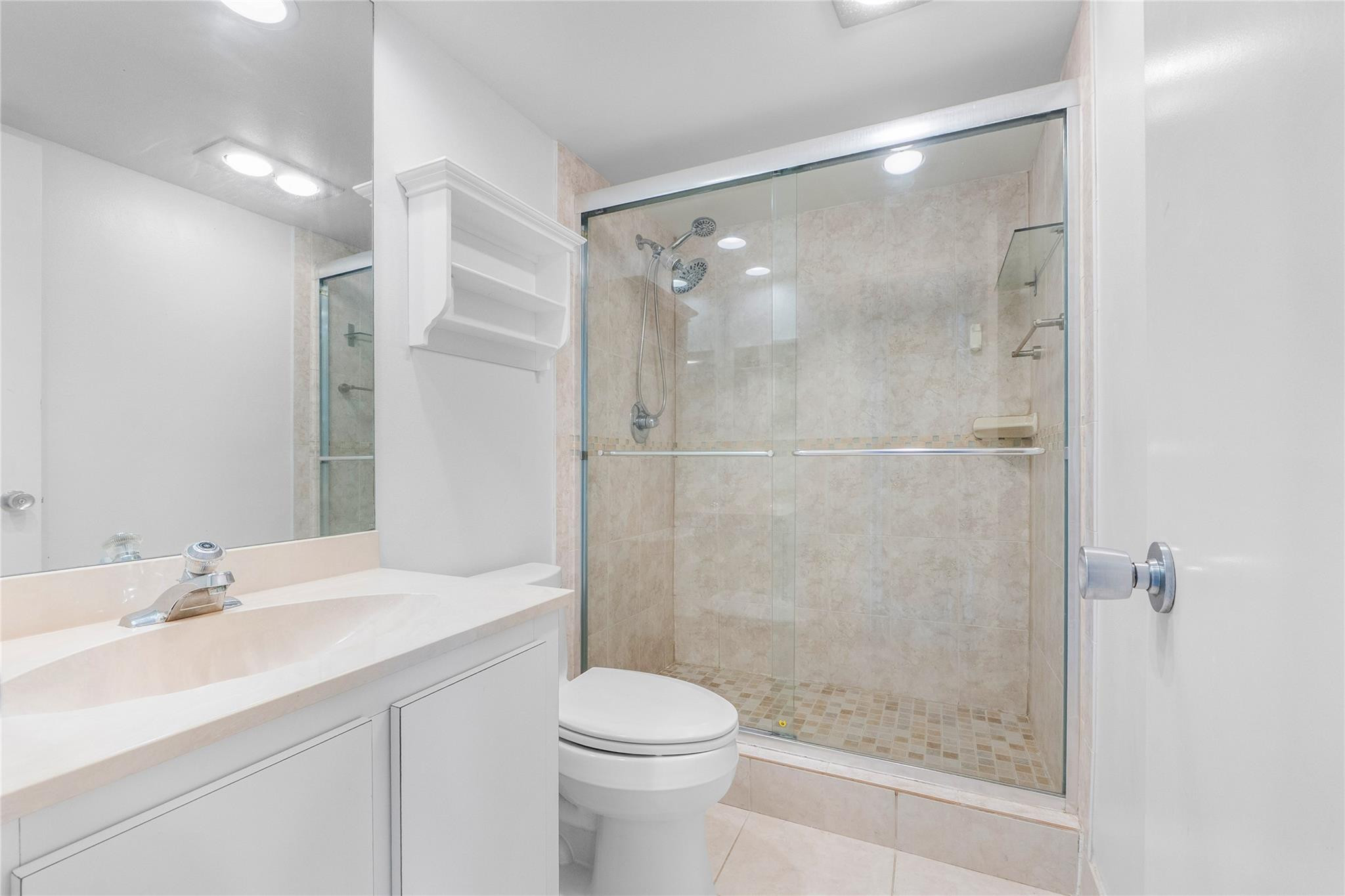 535 Oaks Drive 508 Property Photo 22