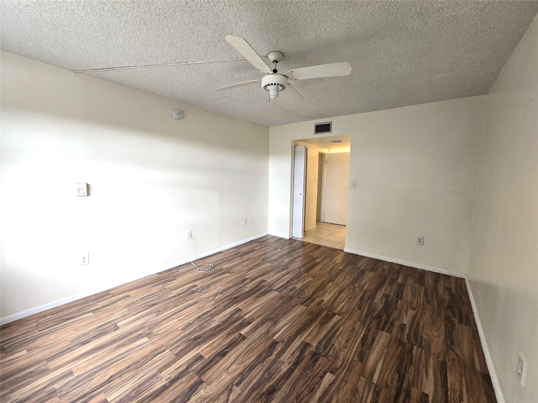 4334 Nw 9th Avenue 9-3b Property Photo 10