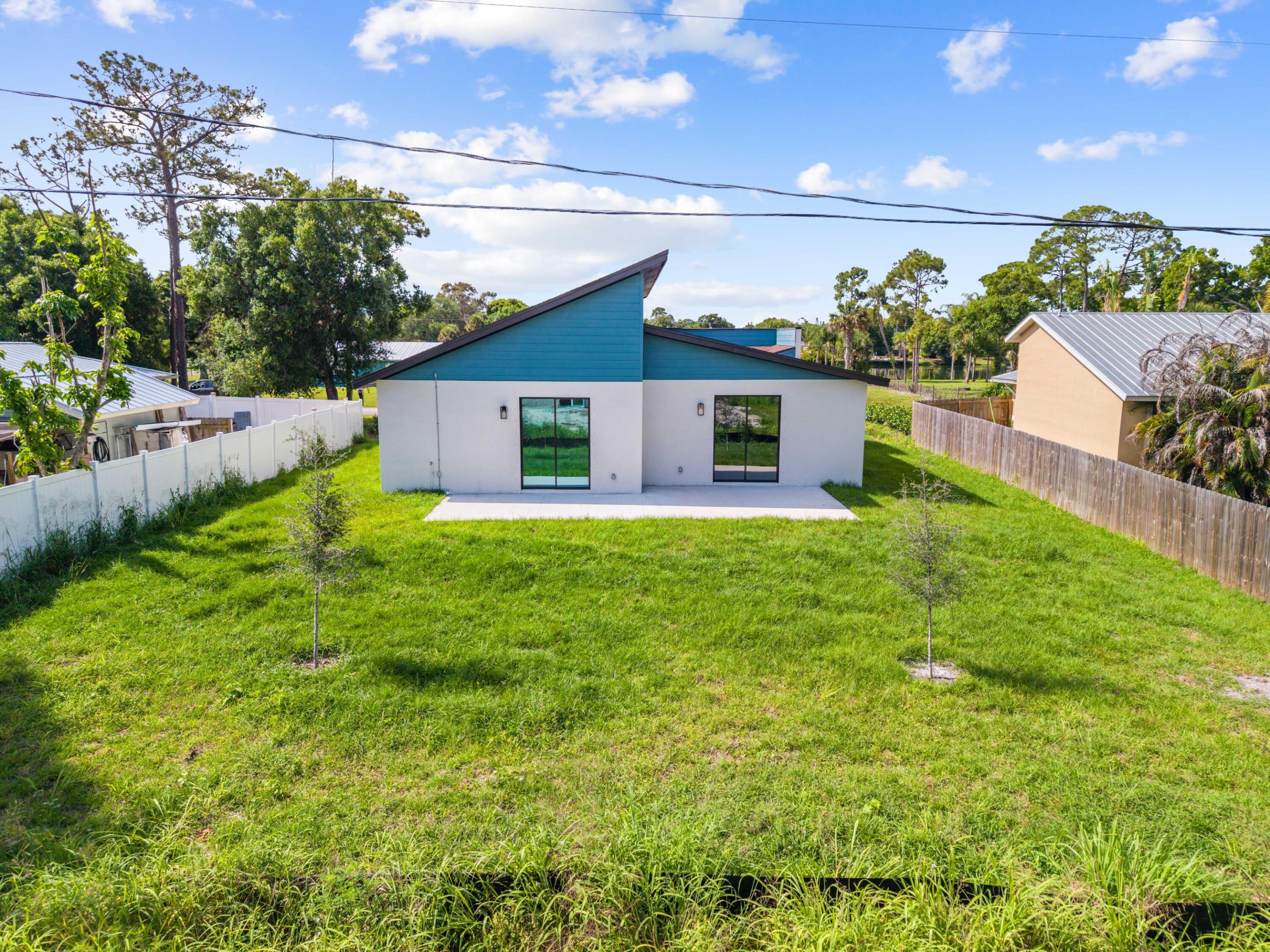 6904 Salerno Road Property Photo 4