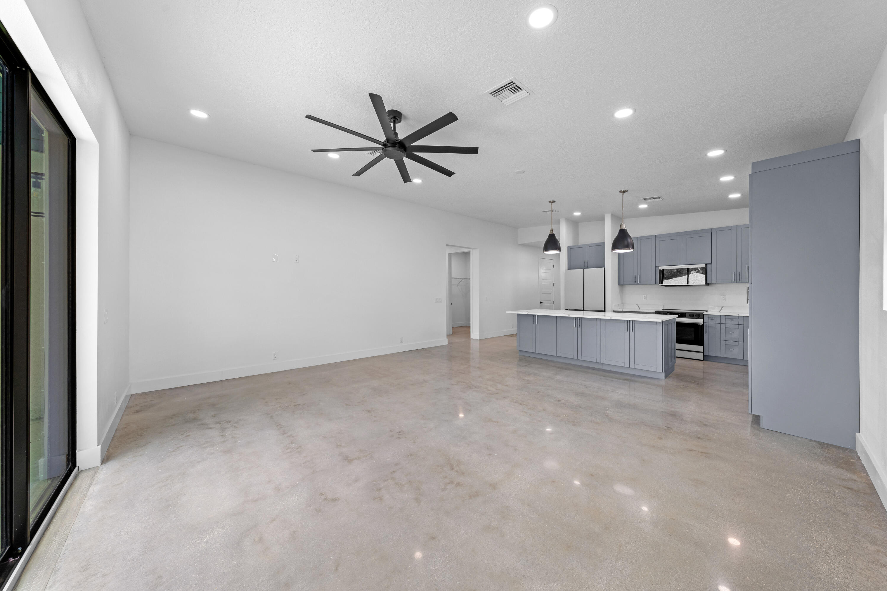 6904 Salerno Road Property Photo 16