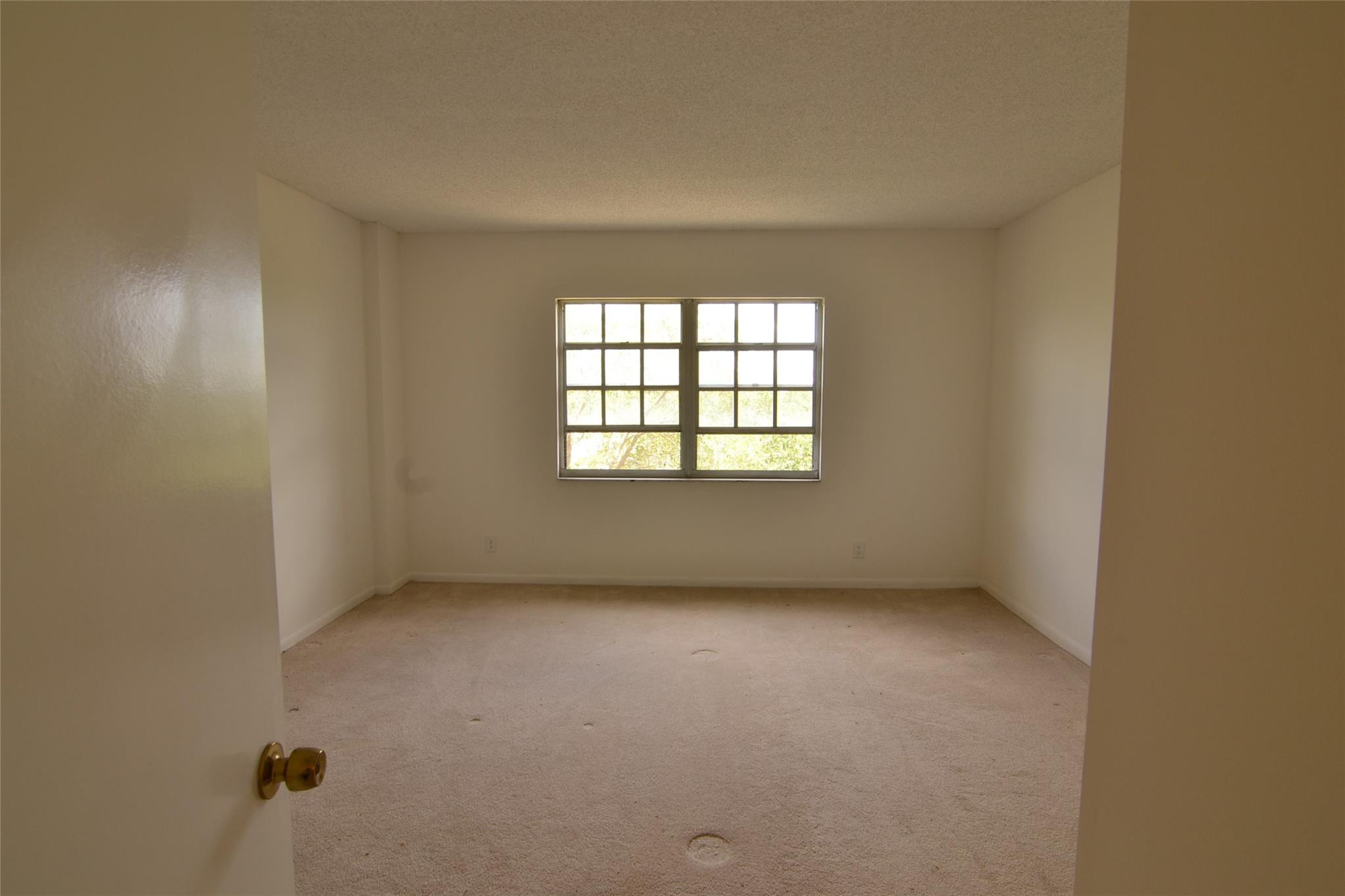 3575 Broken Woods Drive 502 Property Photo 10