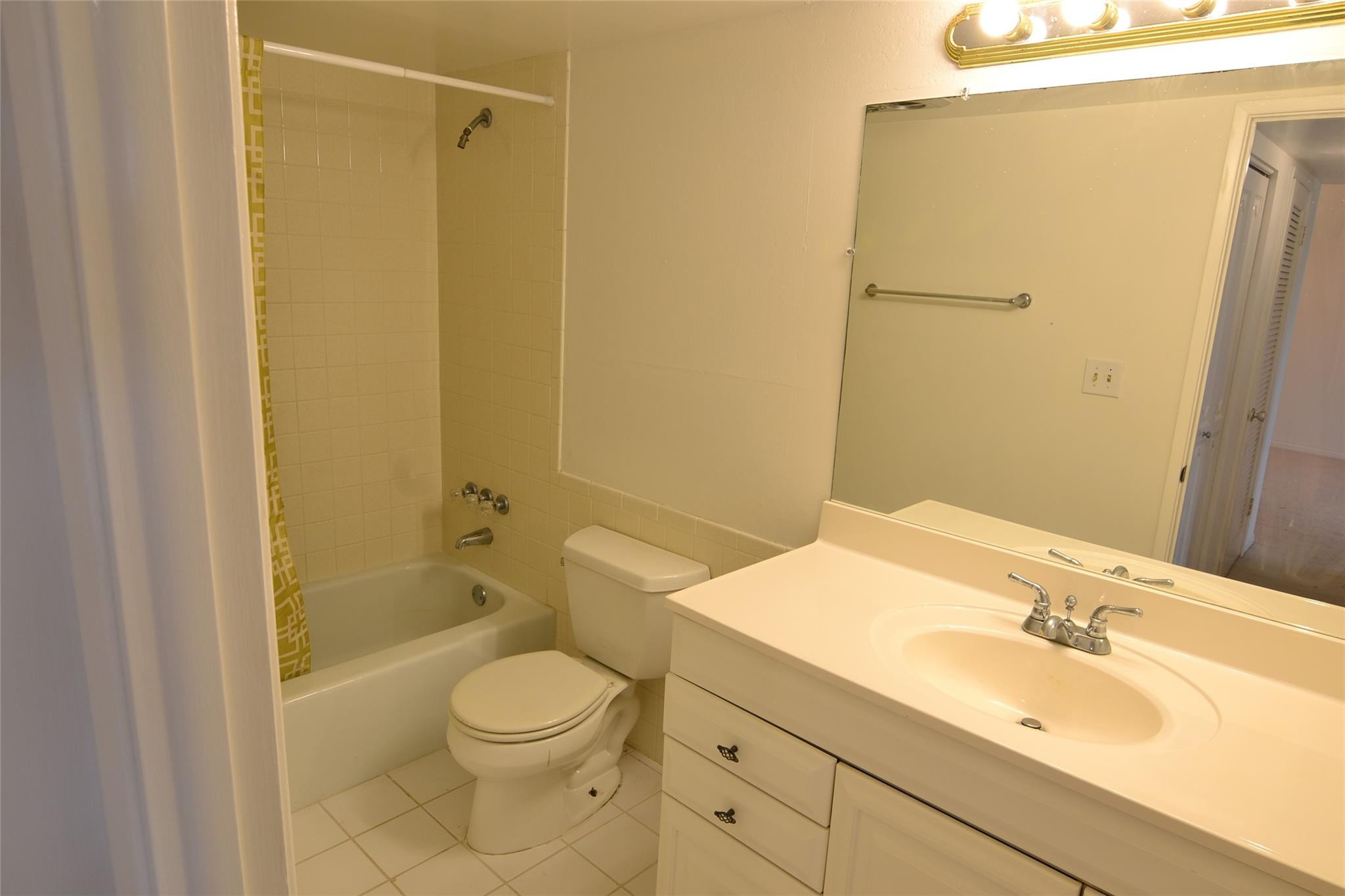 3575 Broken Woods Drive 502 Property Photo 14