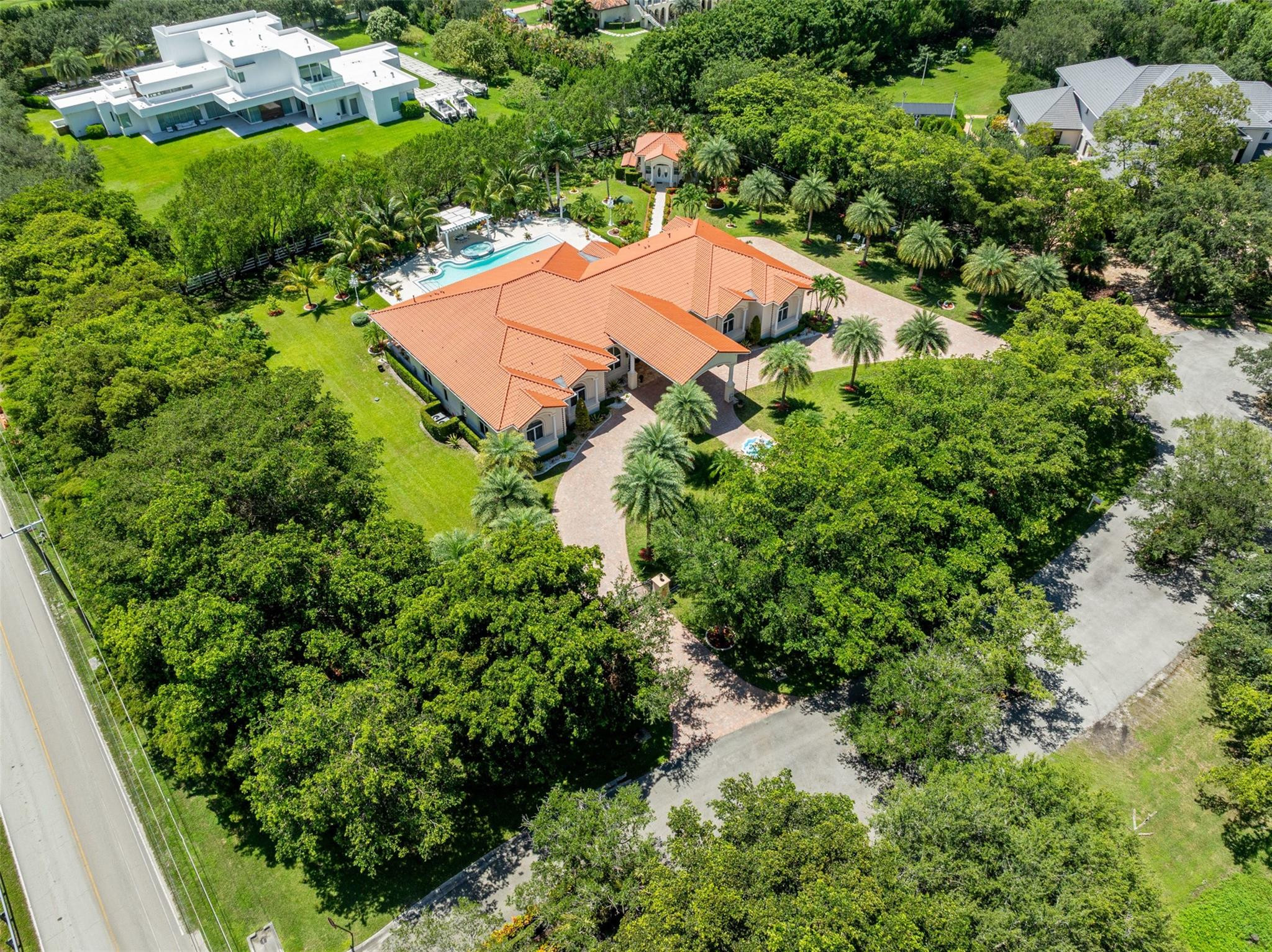 5801 Estates Drive Property Photo 17