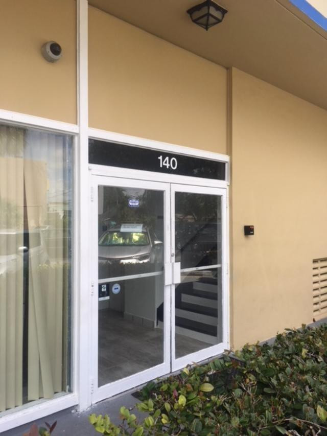 140 S Federal Highway Property Photo 2