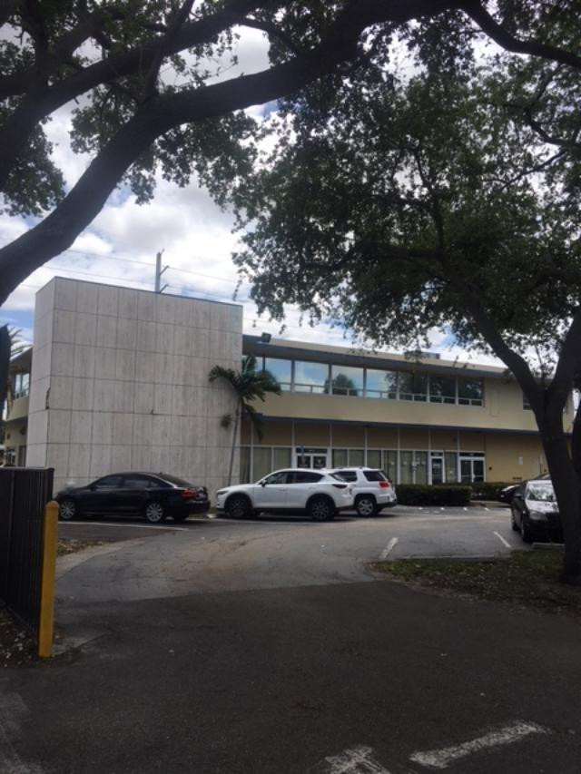 140 S Federal Highway Property Photo 12