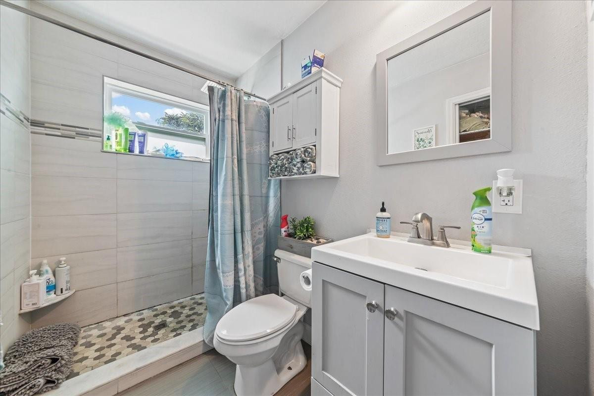 573 Wimbrow Drive Property Photo 24