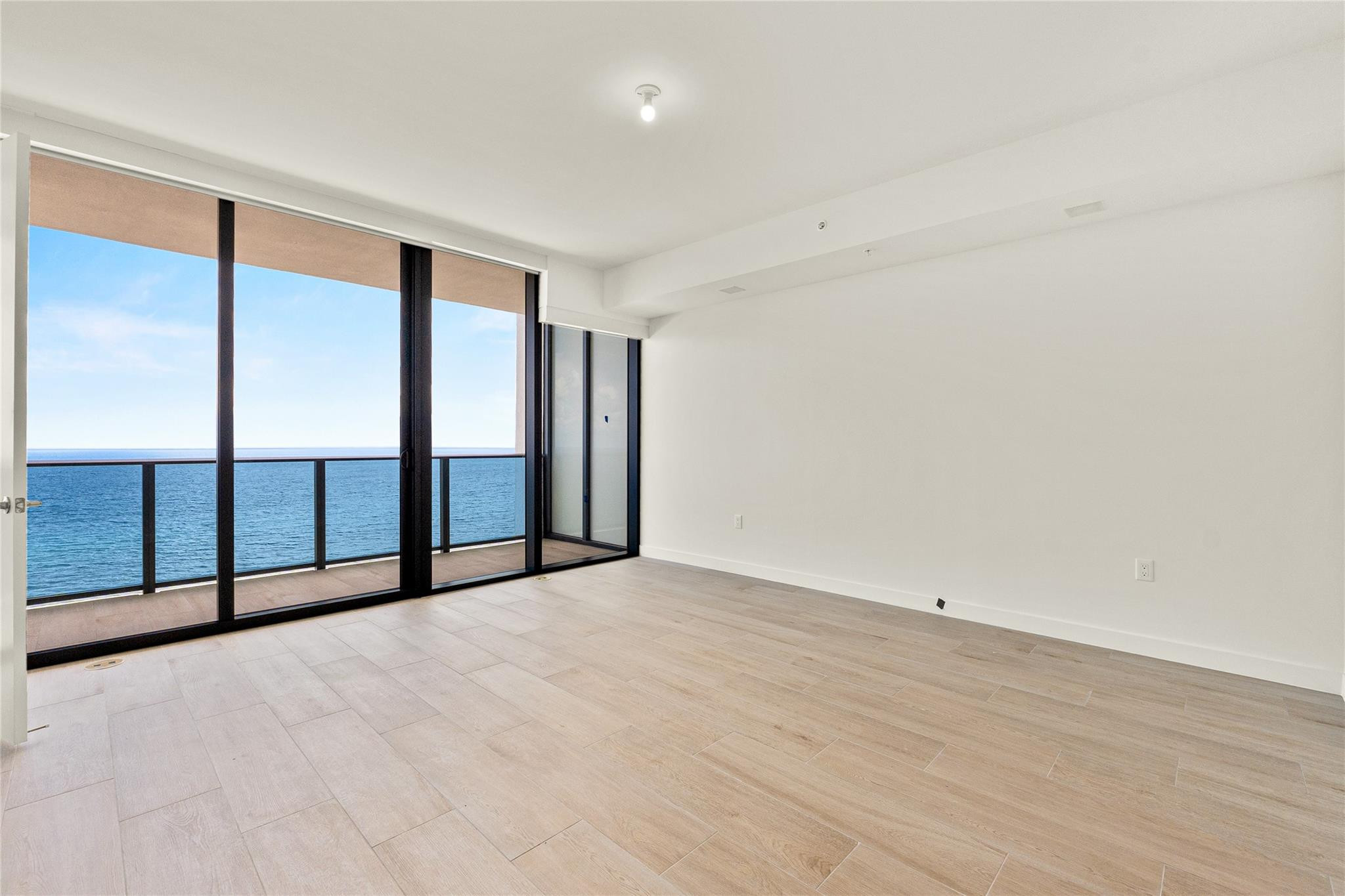 900 N Ocean Boulevard 1604 Property Photo 5