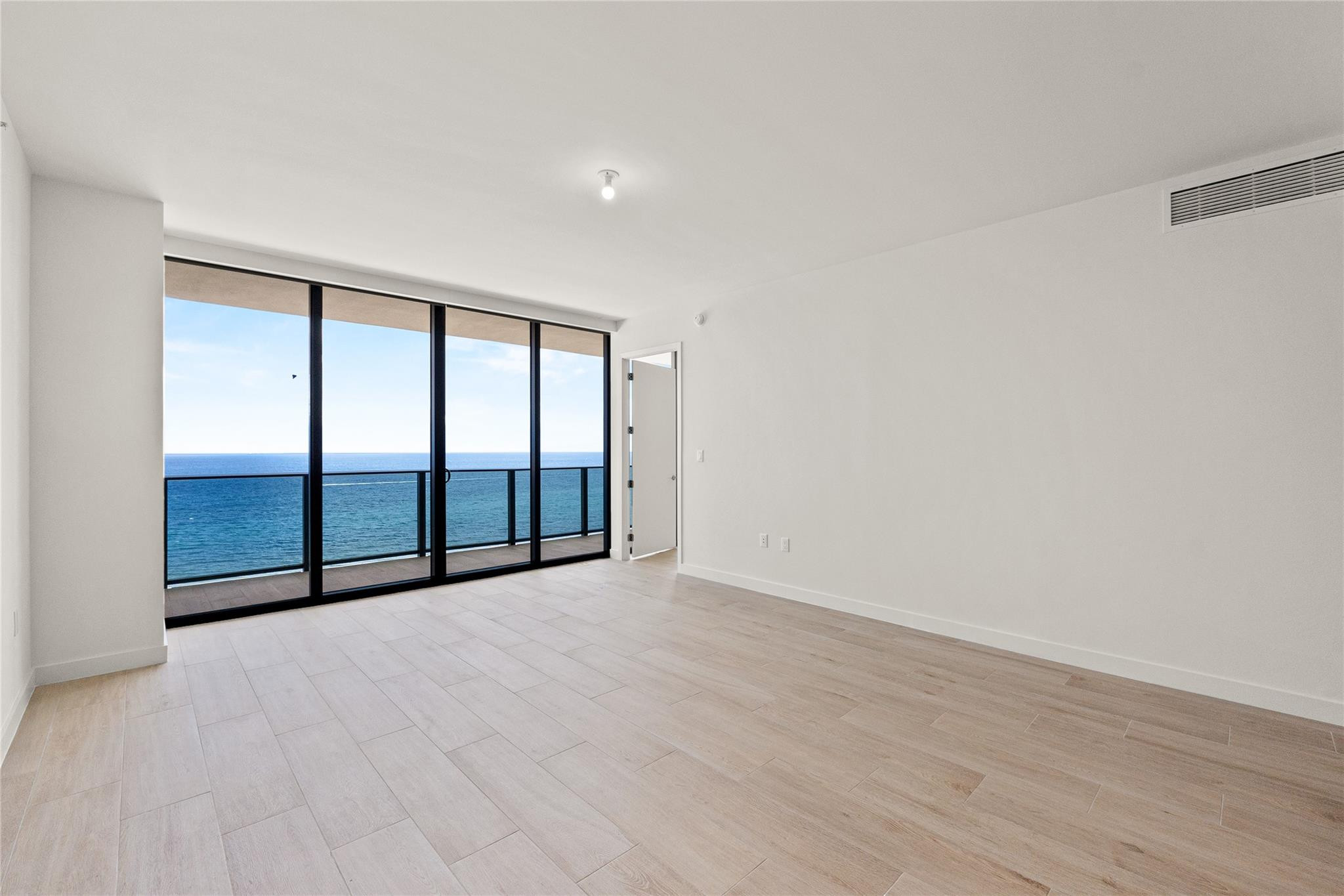 900 N Ocean Boulevard 1604 Property Photo 9
