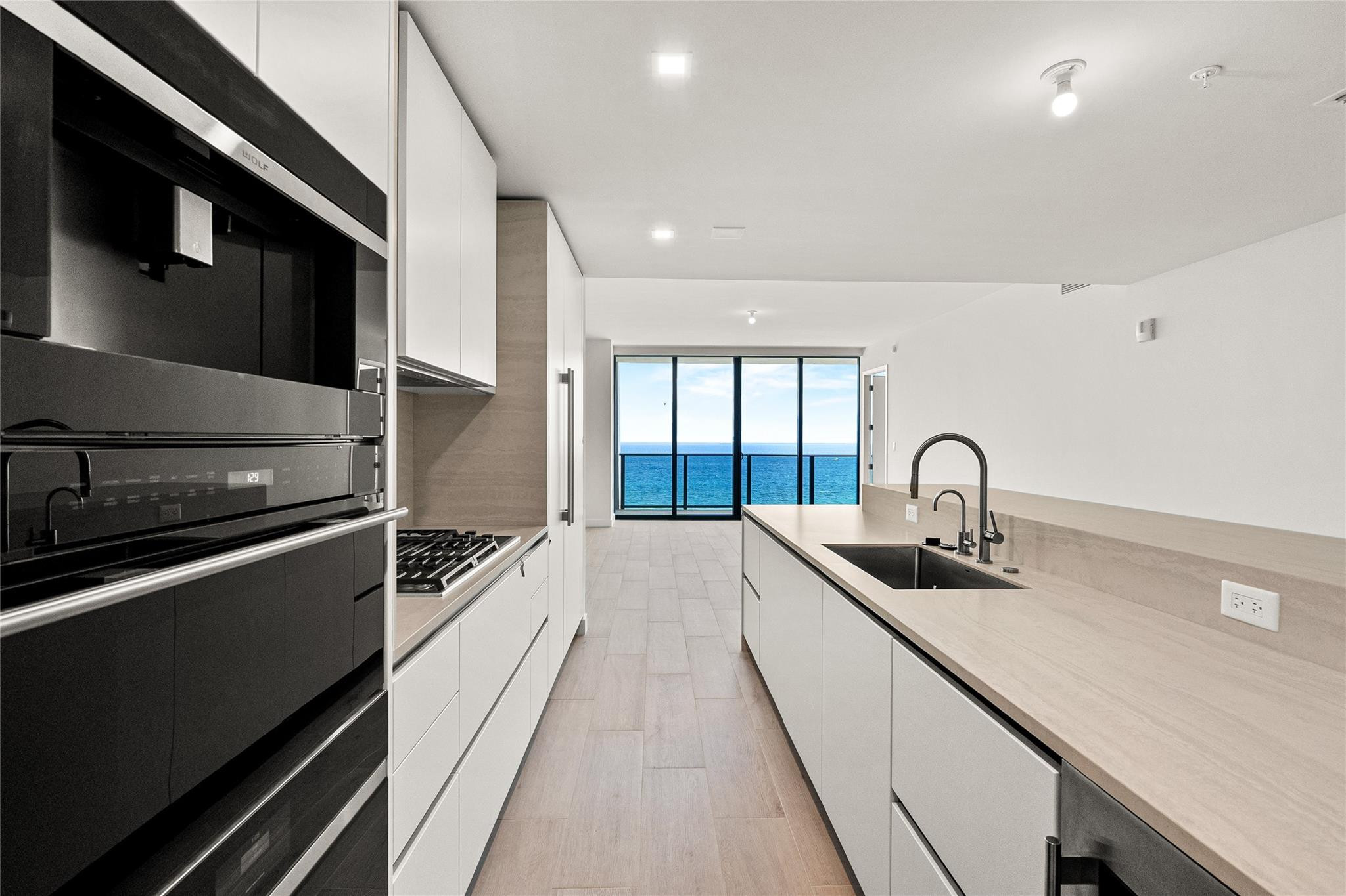 900 N Ocean Boulevard 1604 Property Photo 10