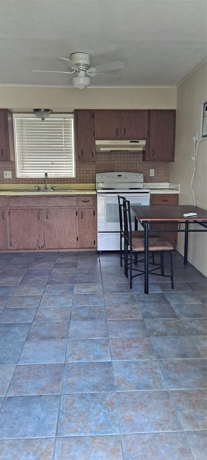 1118 Us Highway 441 Property Photo 3