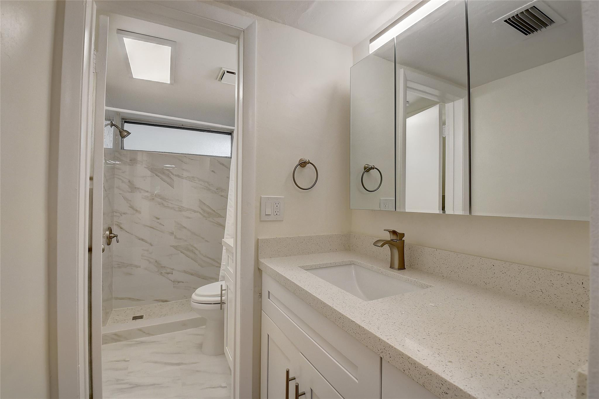 30 Se 13th Street B2 Property Photo 15