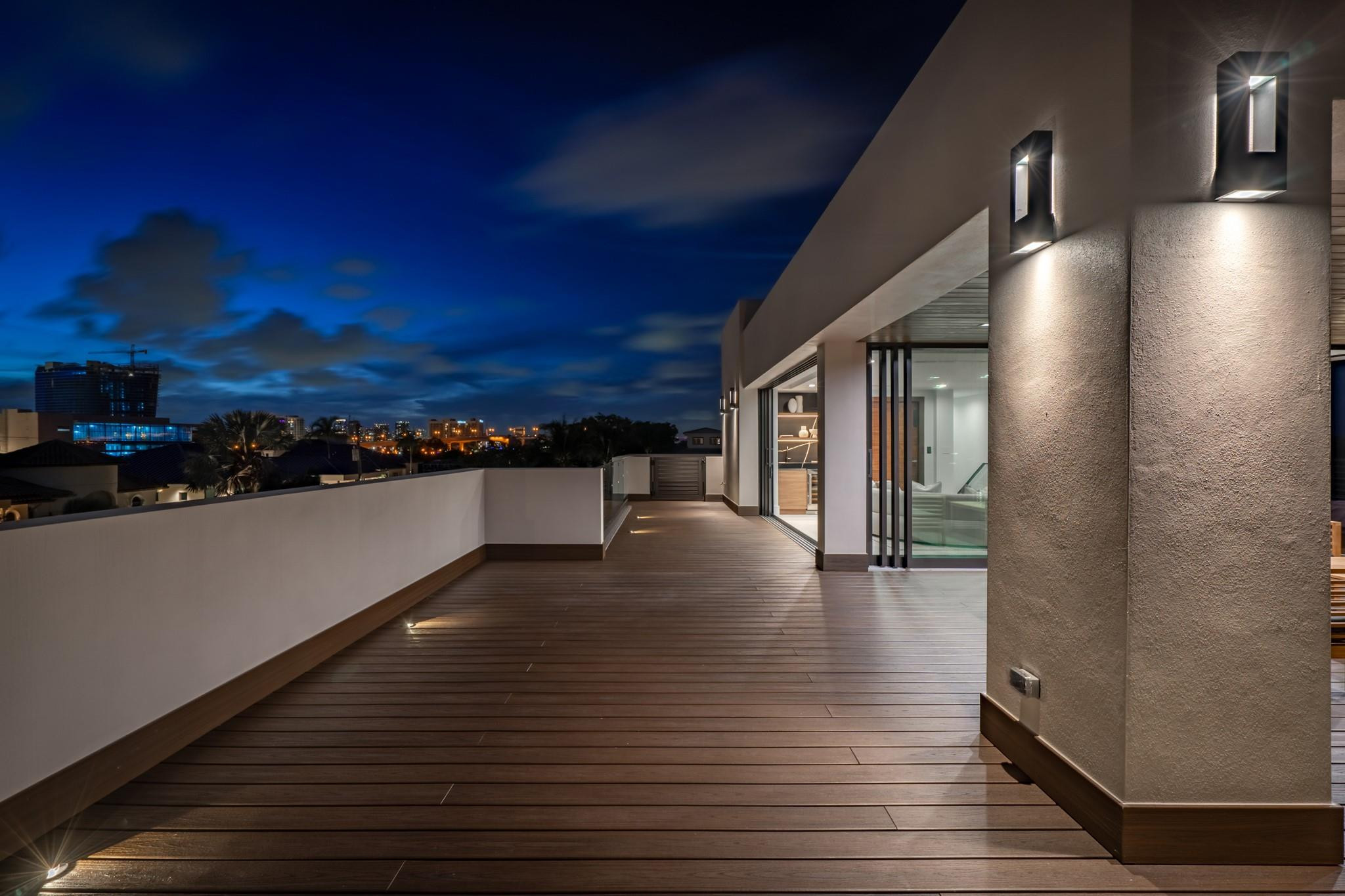 2000 Harbourview Drive Property Photo 43