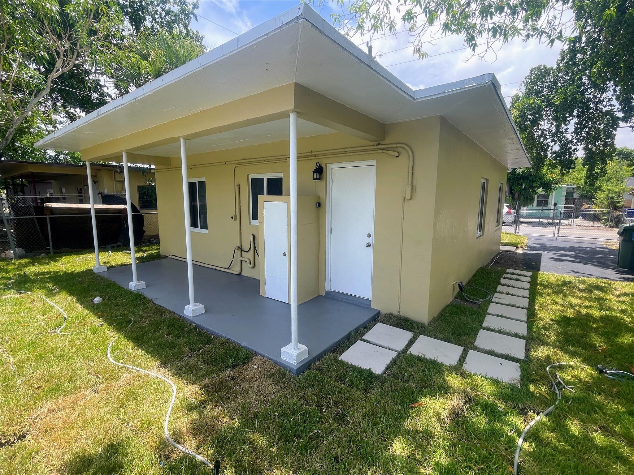 712 Nw 17th Avenue Property Photo 6