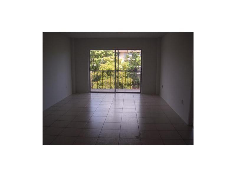 4158 Inverrary Drive 404 Property Photo 5