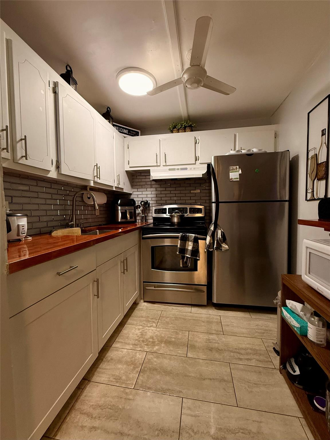 355 Oakridge T 355 Property Photo 6
