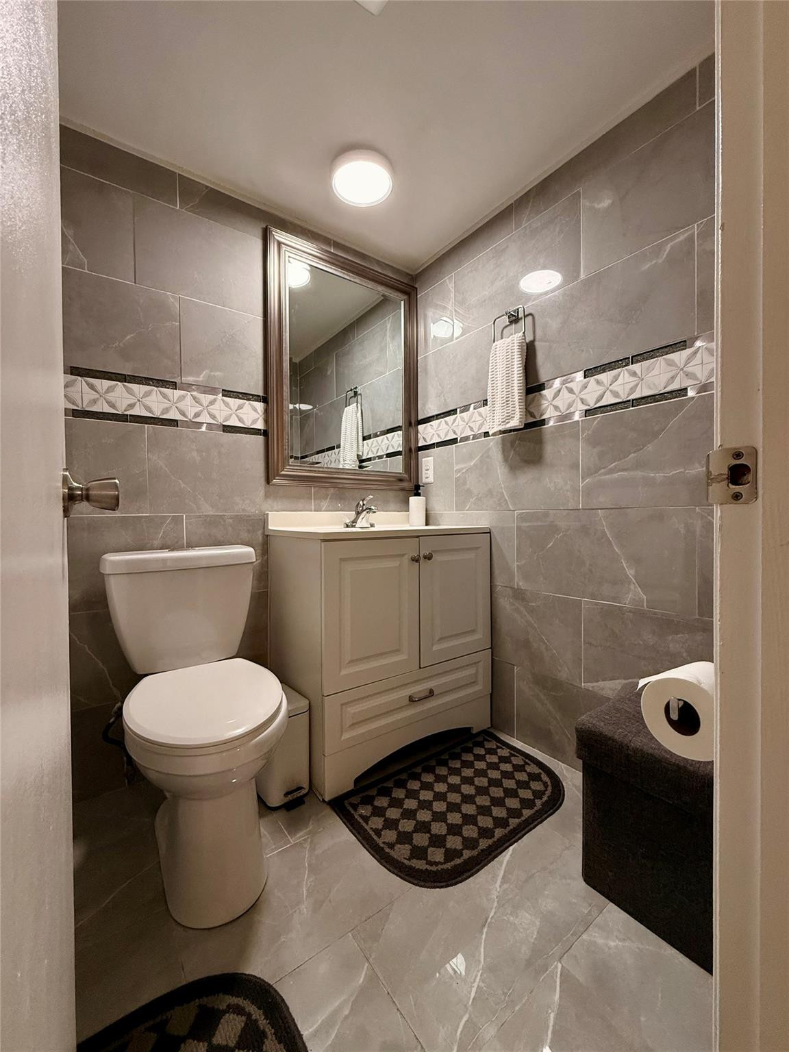 355 Oakridge T 355 Property Photo 10