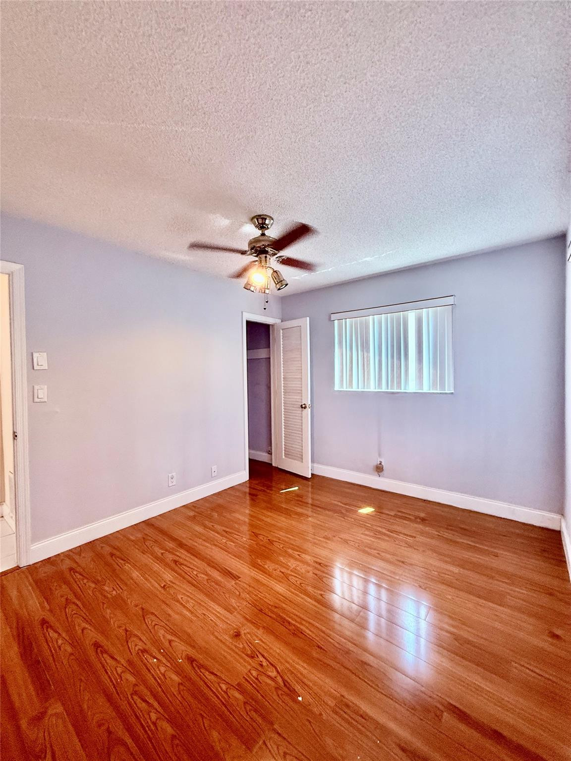 4605 Nw 49th Street Property Photo 13