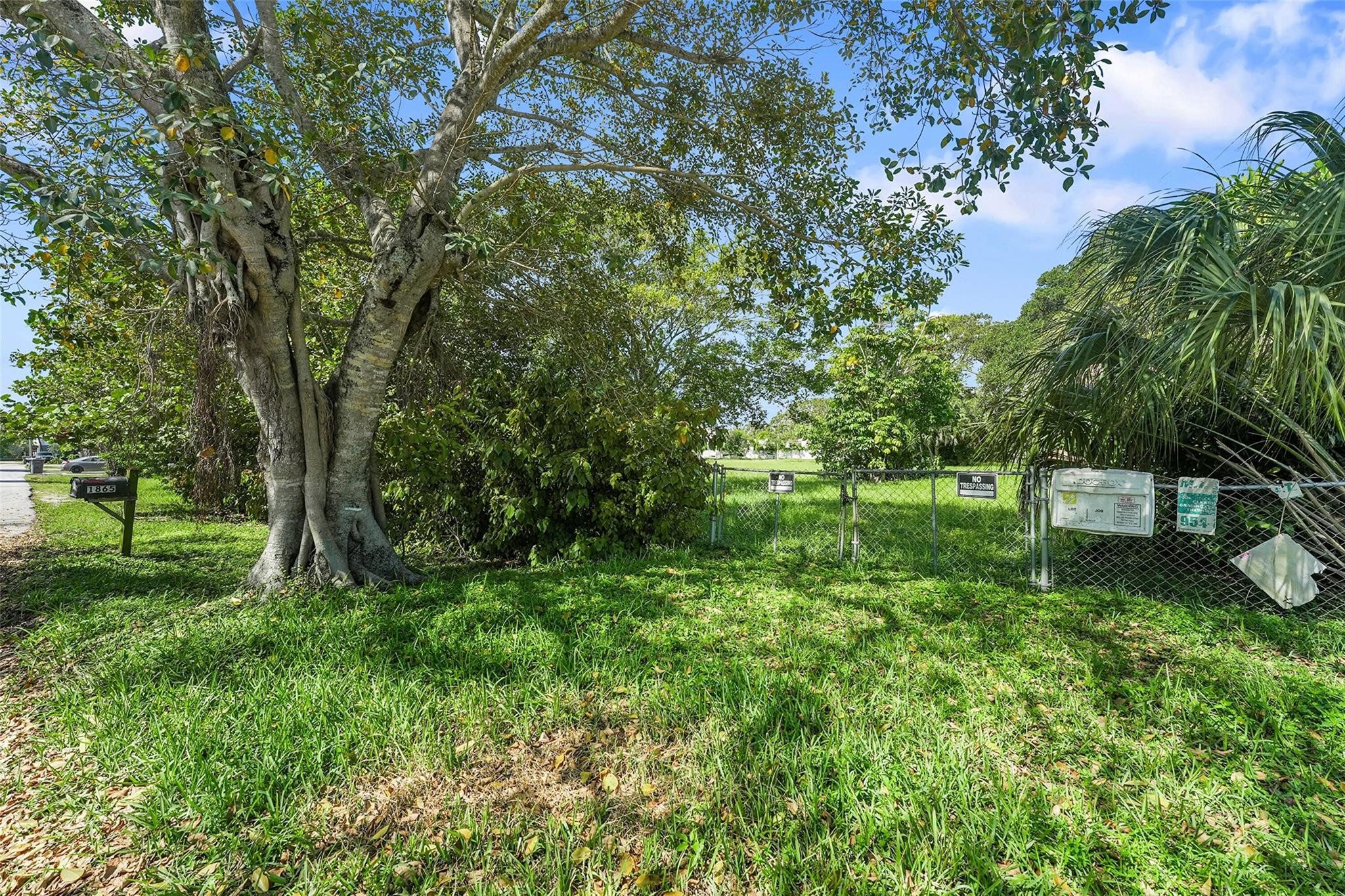 1865 Donnell Road Property Photo 10