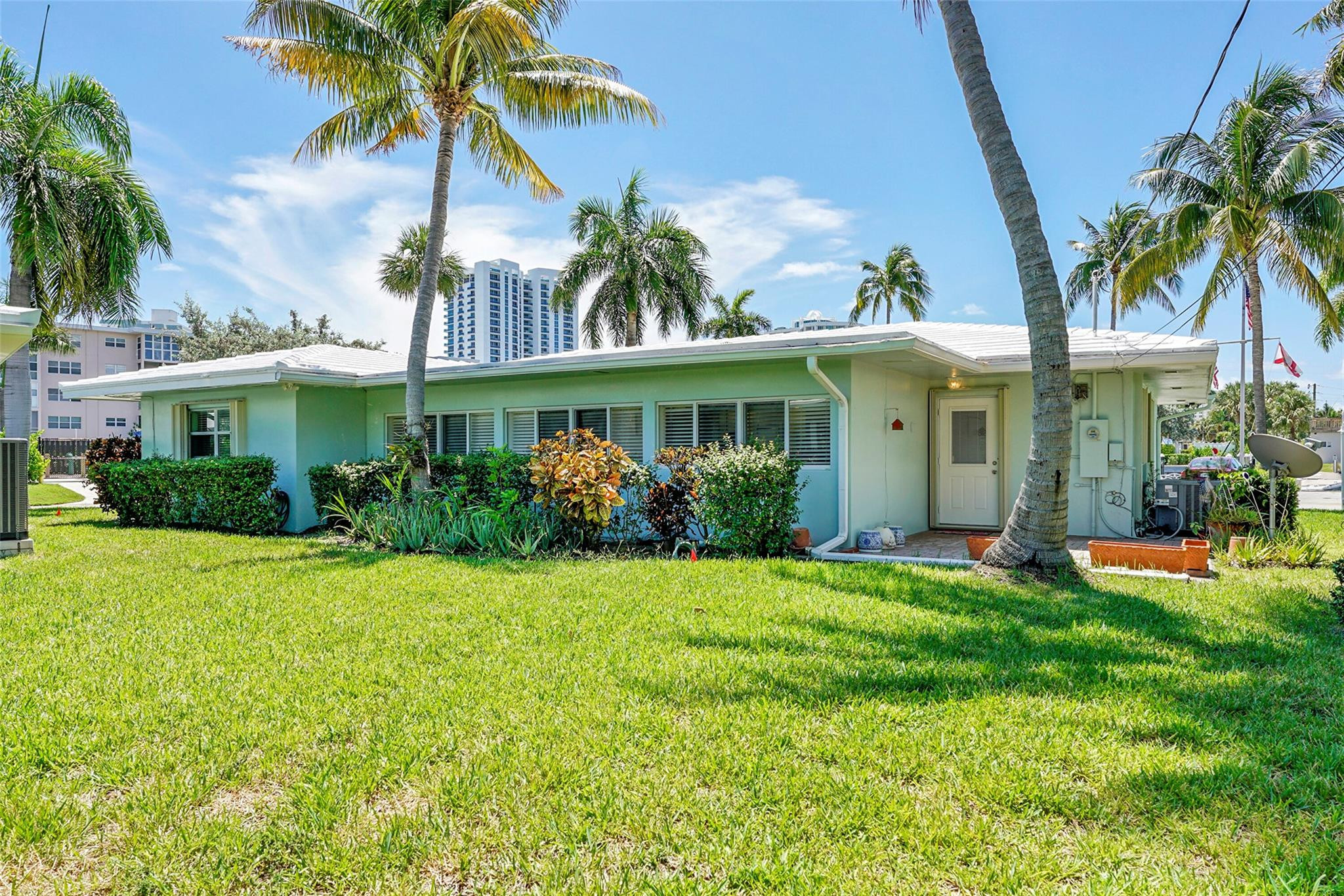 1431 S Ocean Boulevard 74 Property Photo 6