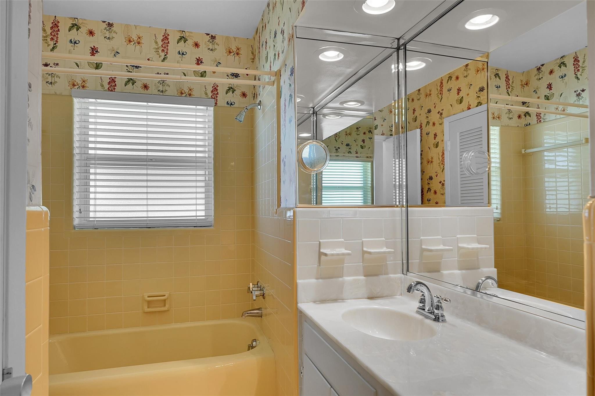 1431 S Ocean Boulevard 74 Property Photo 26