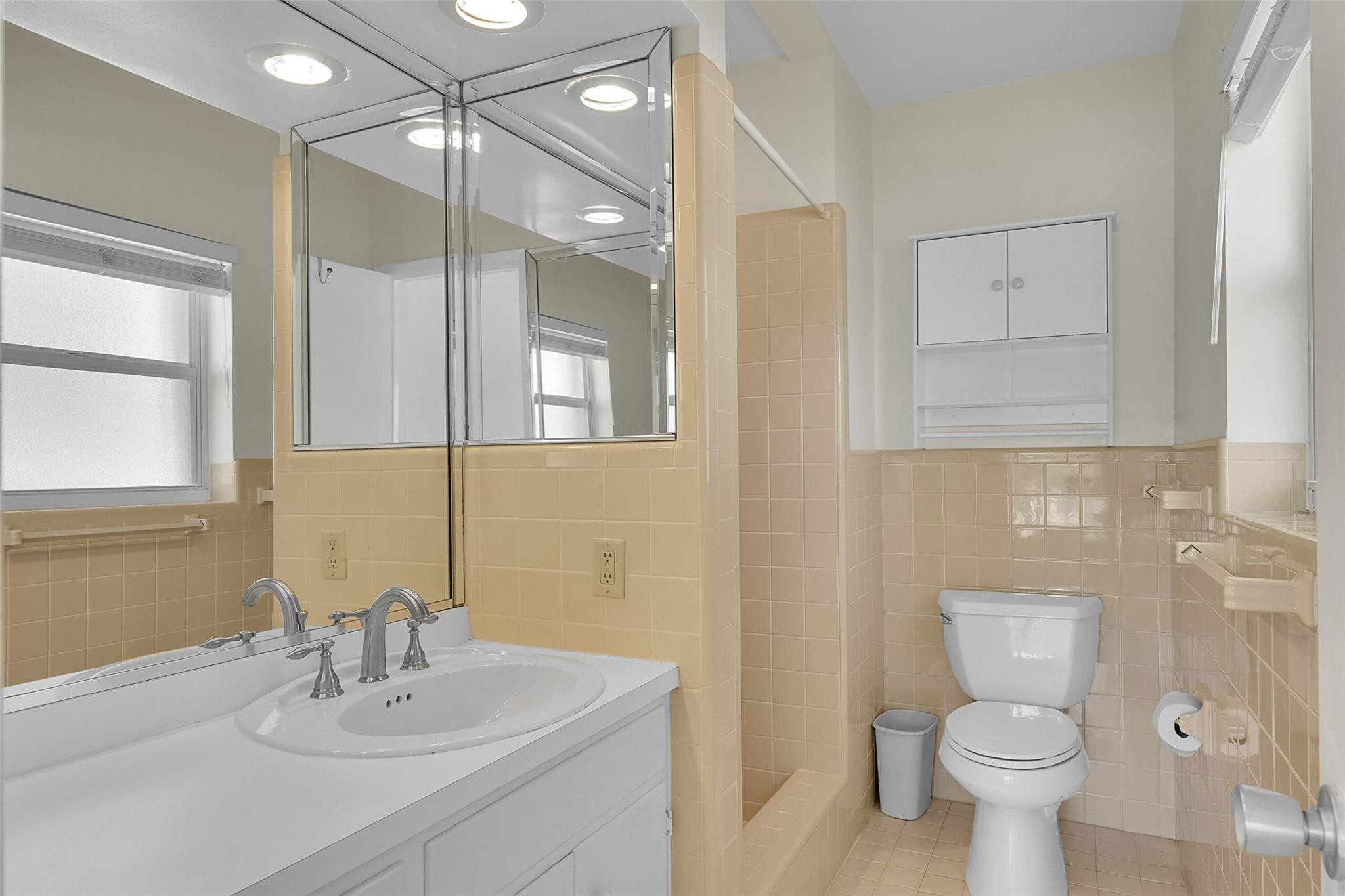 1431 S Ocean Boulevard 74 Property Photo 32