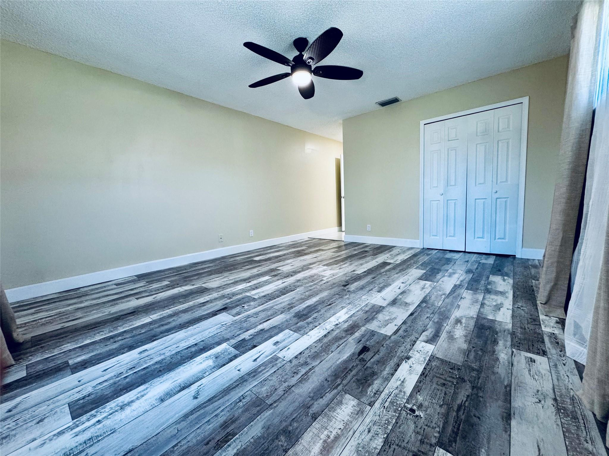 9870 Pecan Tree Drive B Property Photo 13