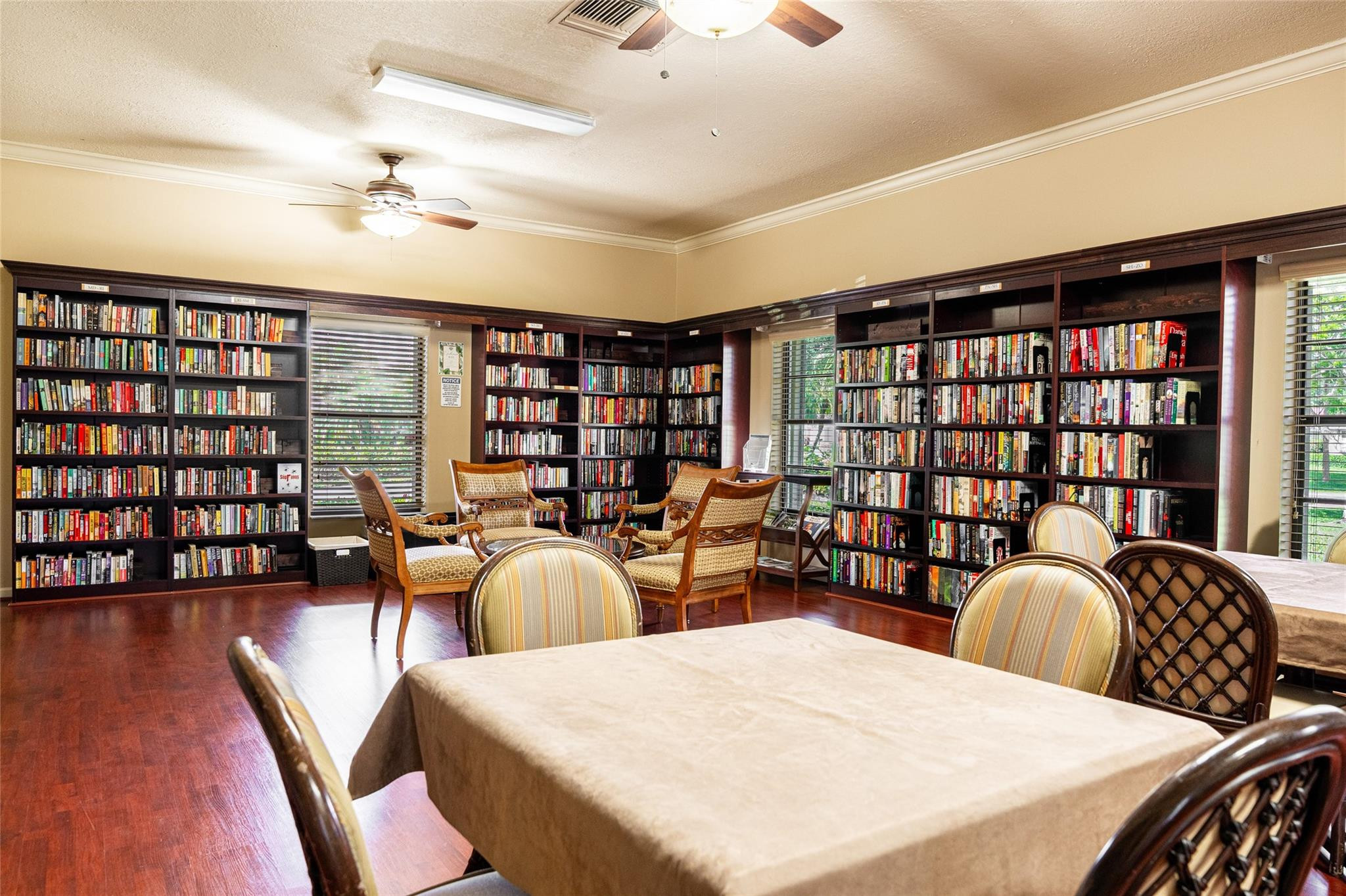 9870 Pecan Tree Drive B Property Photo 23