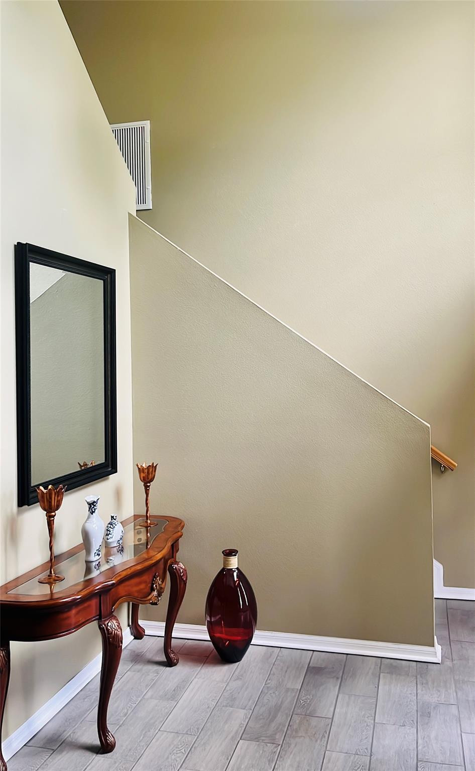 184 Massini Avenue Nw Property Photo 3