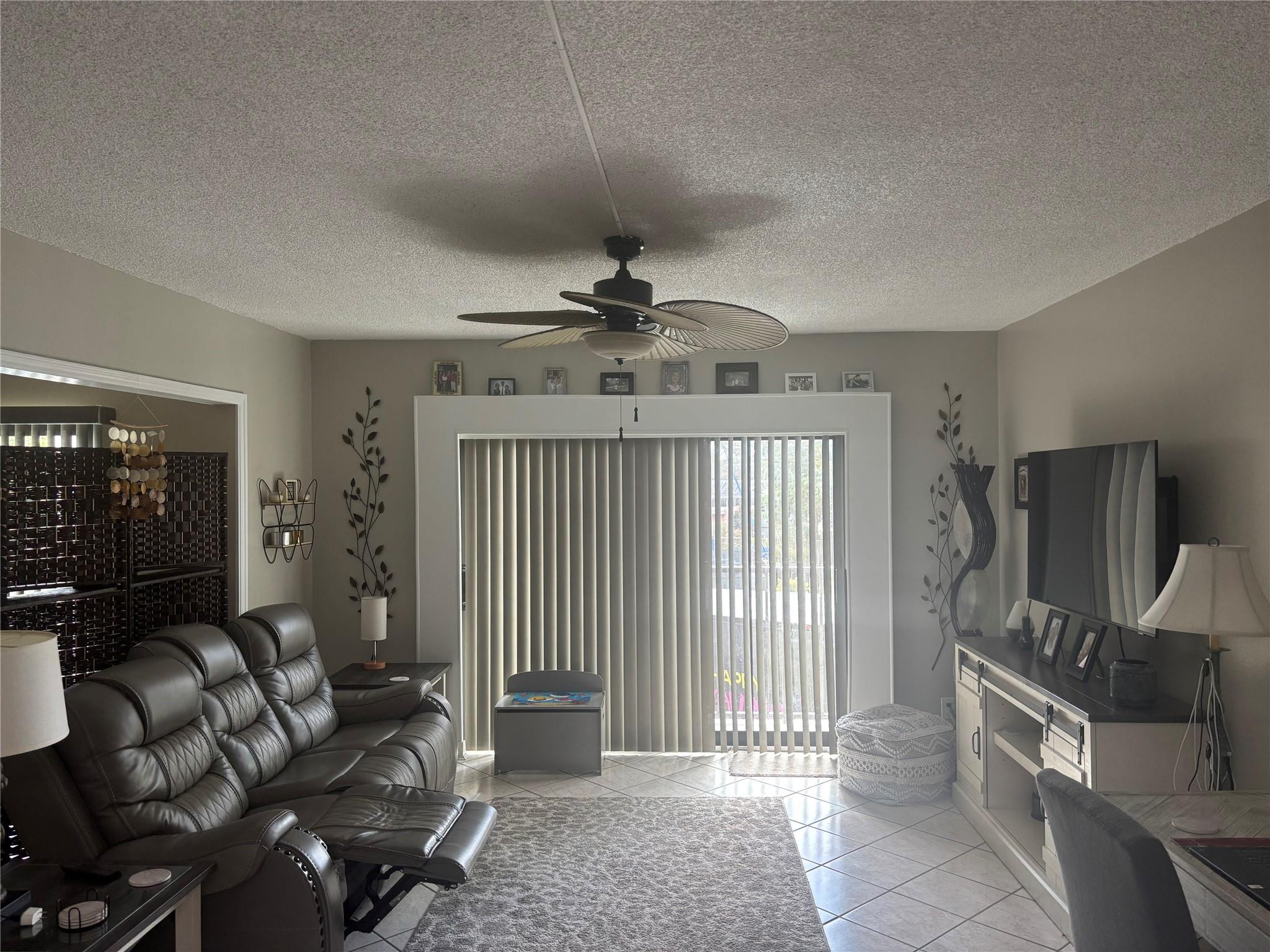 900 River Reach Drive 216 Property Photo 14