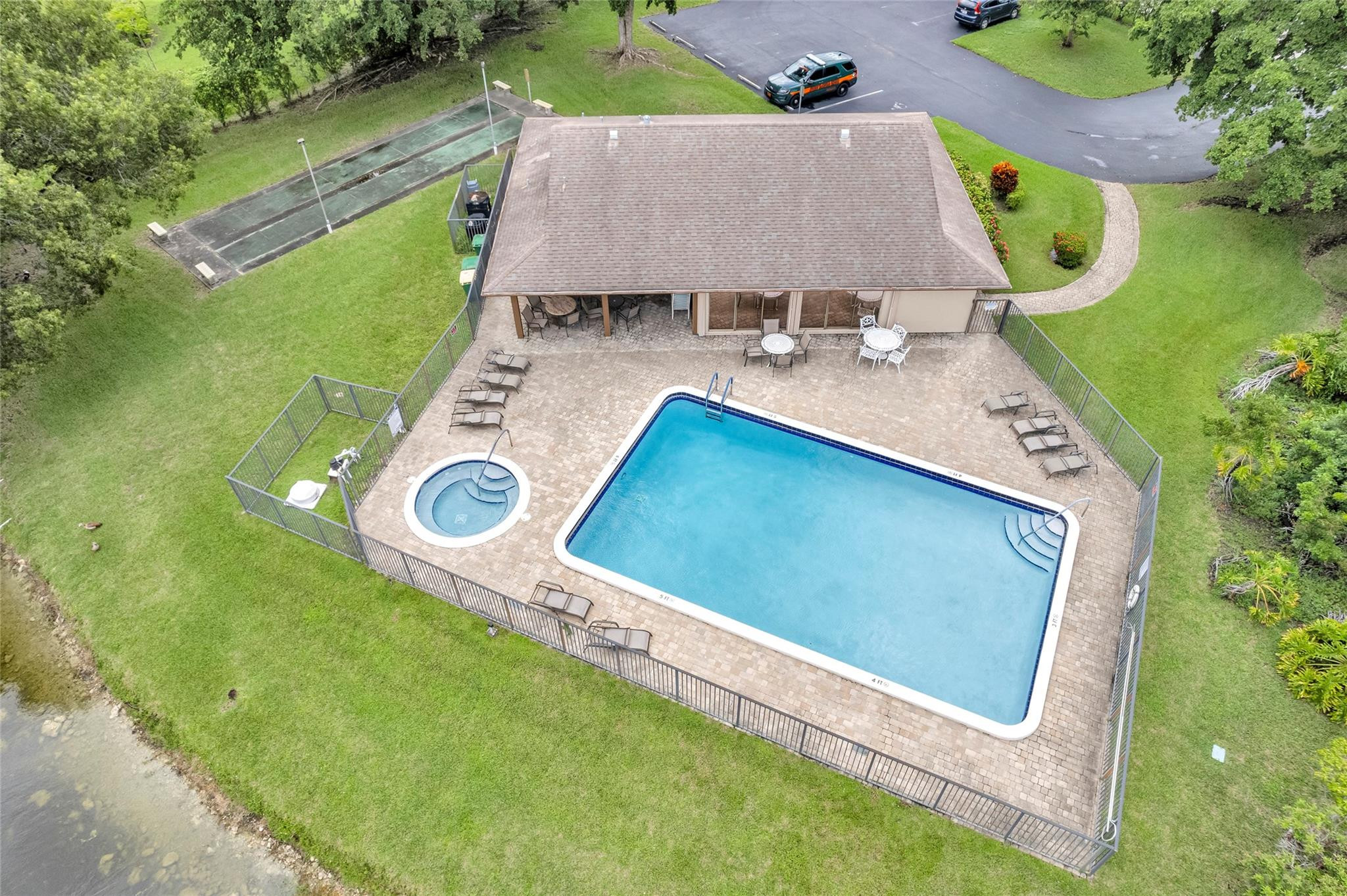 9802 Nw 75th Court Property Photo 49