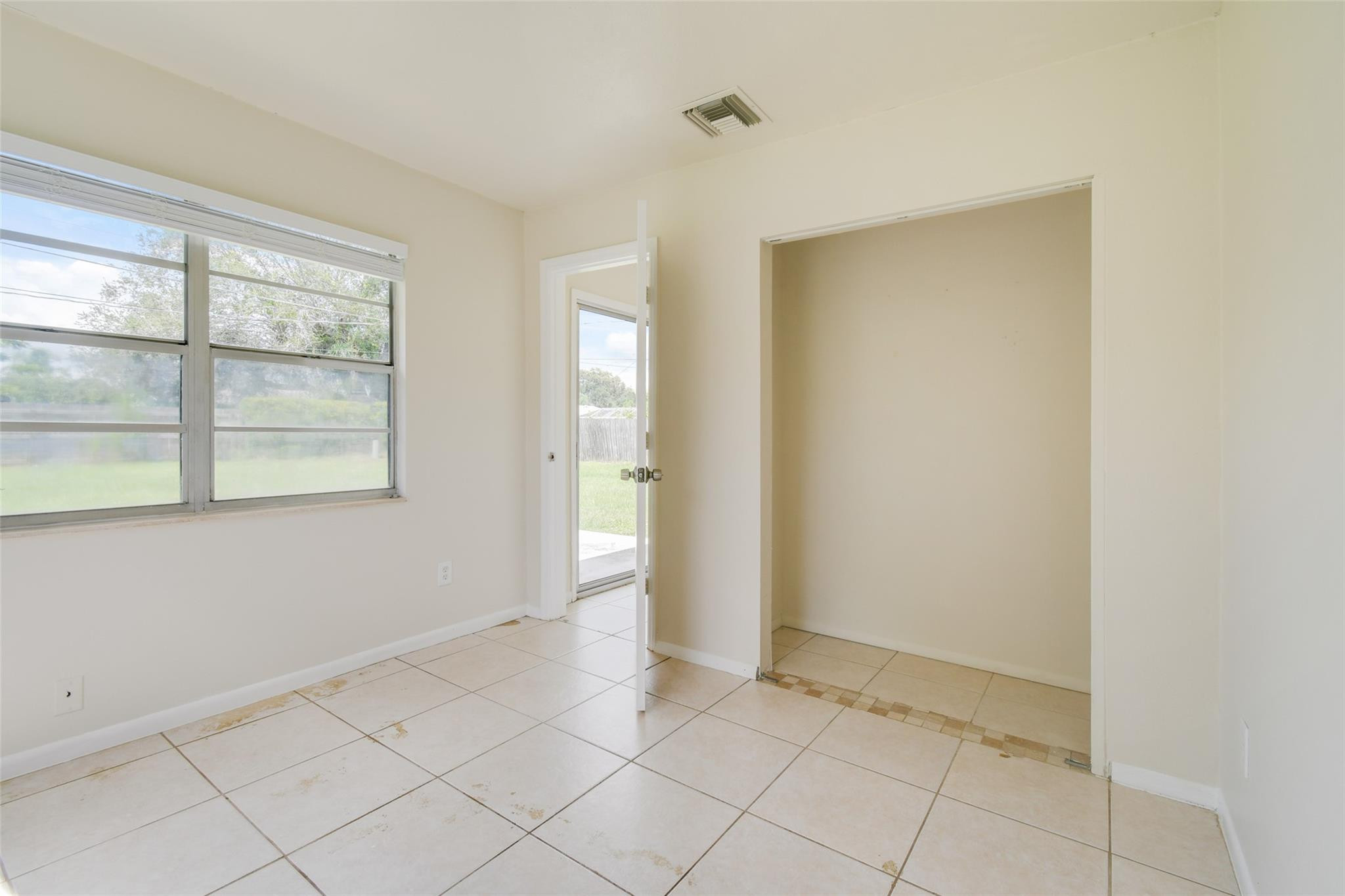 458 Se Galleon Lane Property Photo 18