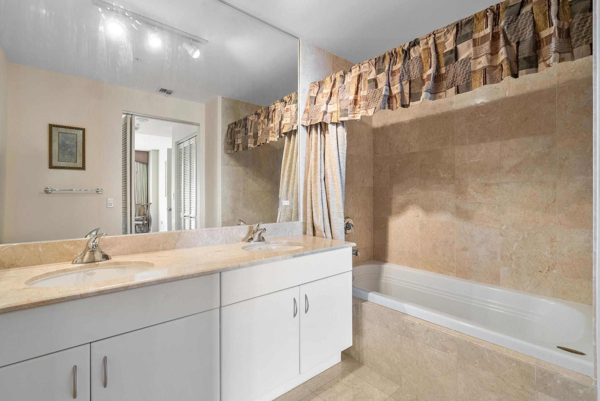 801 Brickell Key Boulevard 2903 Property Photo 18