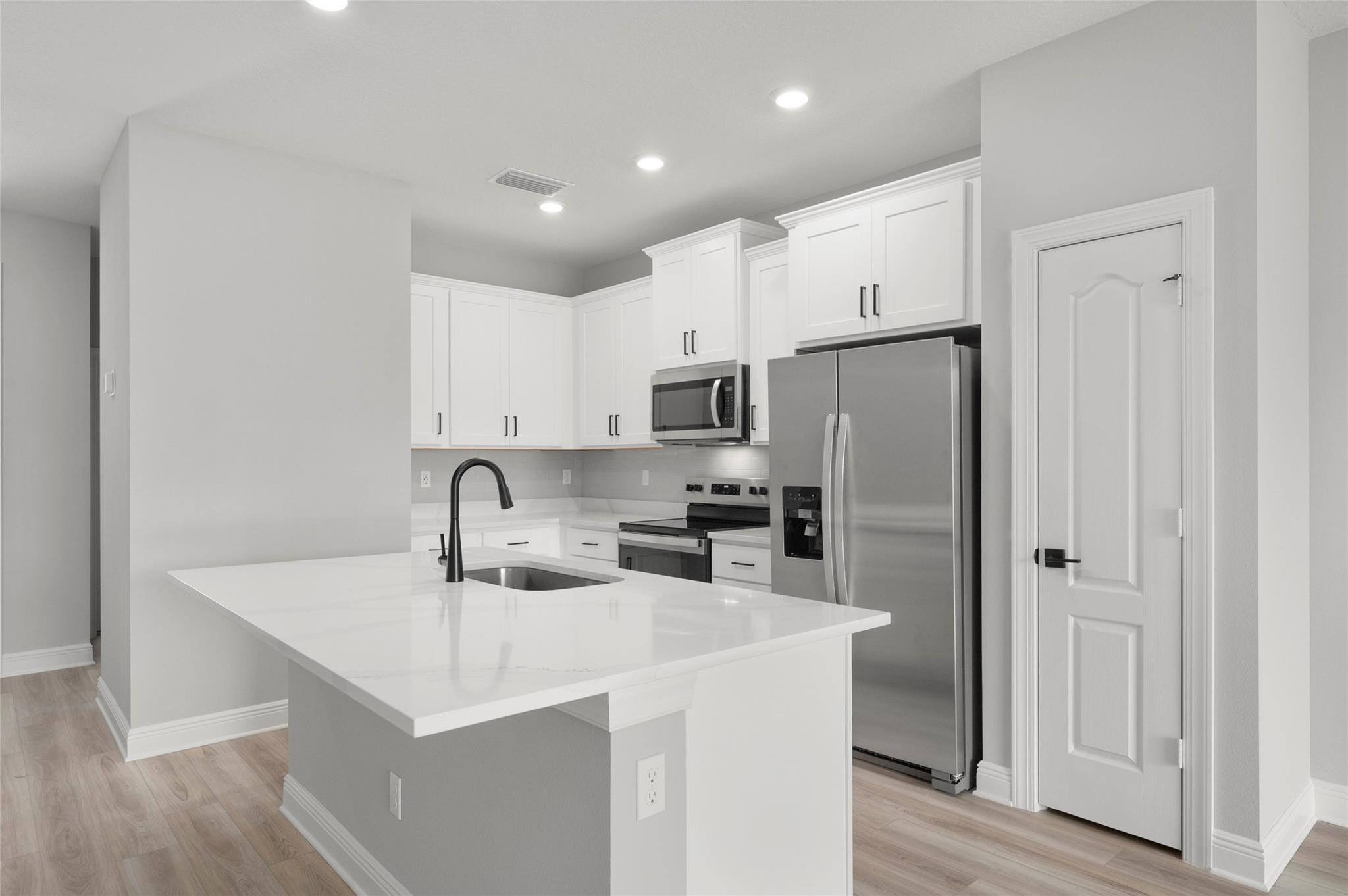 1821 Gaiety Way Property Photo 4
