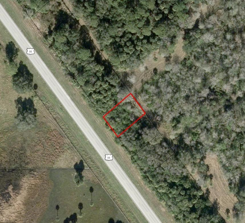 3752 Us Highway 98 Property Photo 2