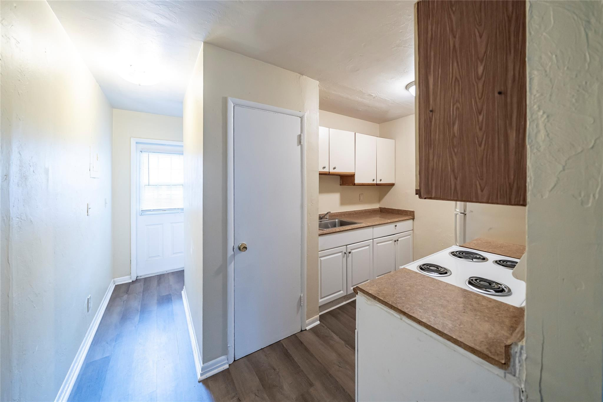 420 NE 1st Avenue 2 Property Photo 1